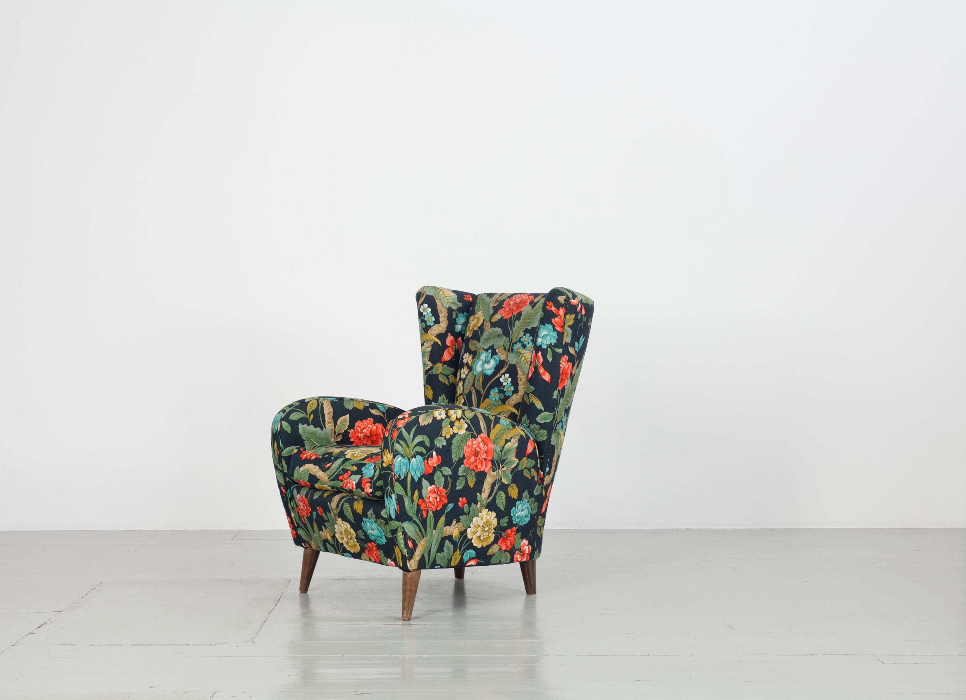 Italian Set of 2 Floral Armchairs in the Style of Paolo Buffa, 1950s 6