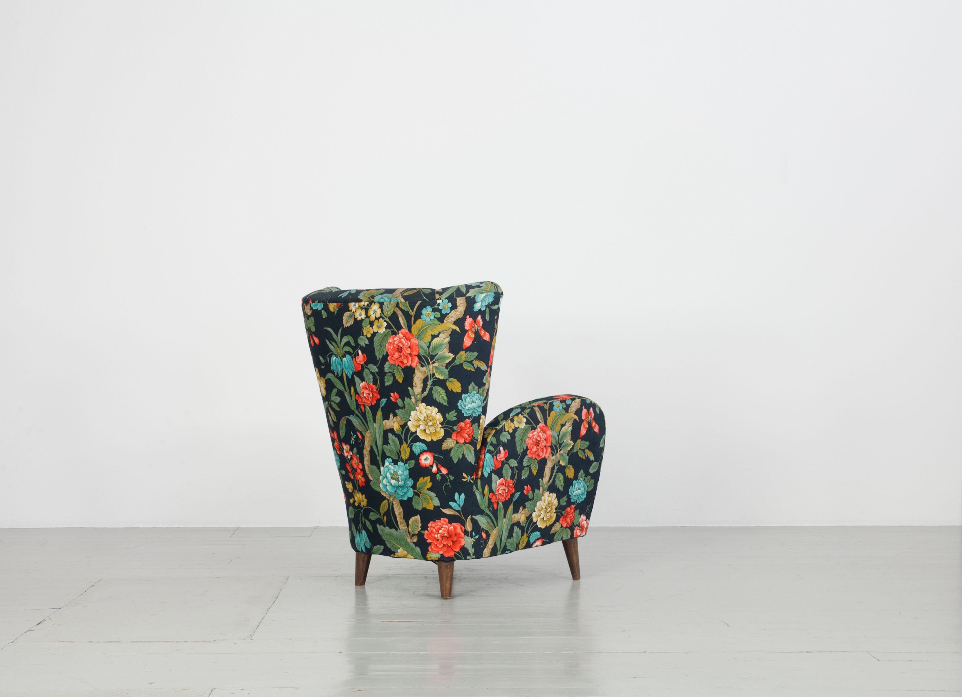 Italian Set of 2 Floral Armchairs in the Style of Paolo Buffa, 1950s 2