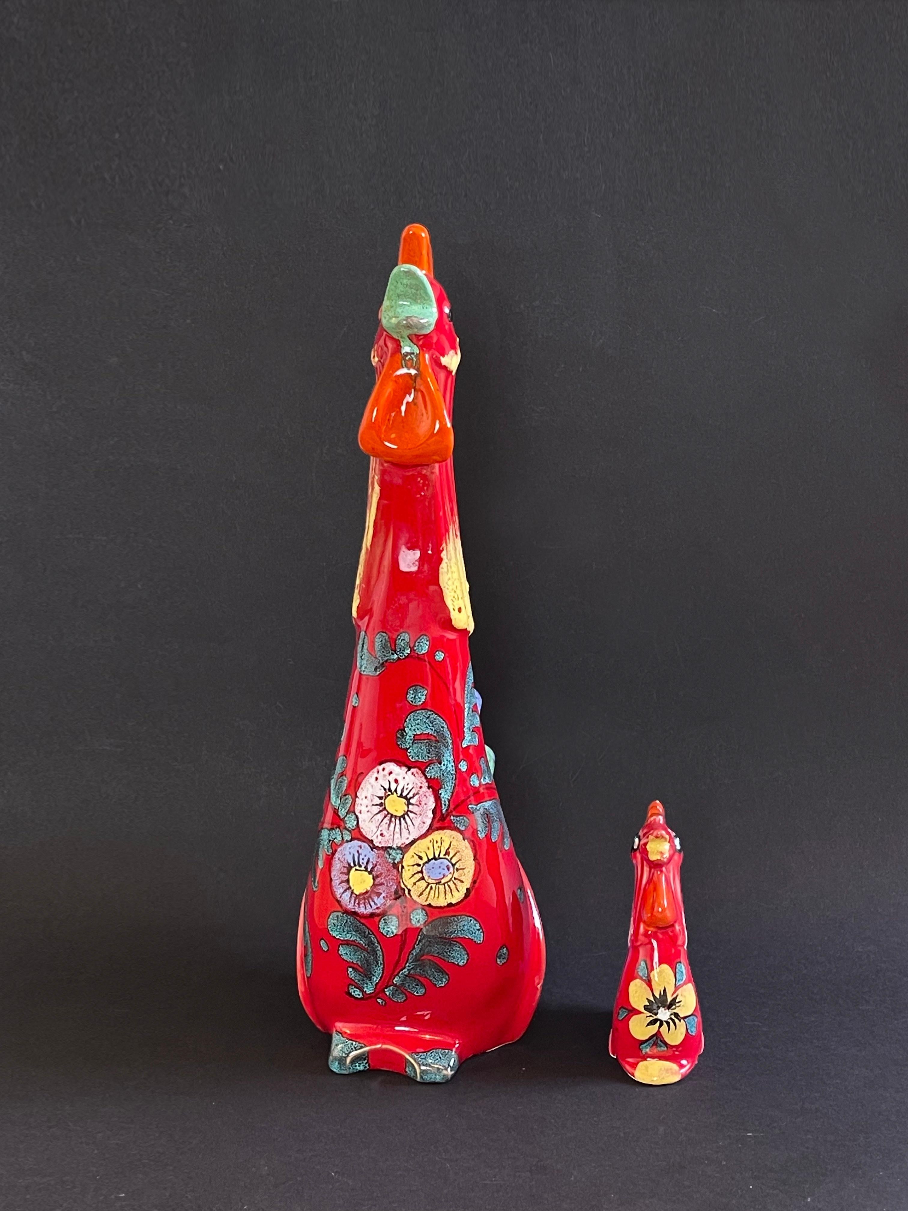 Italienisches Set aus 2 Hahnen Fiery Red, Mid-Century Studio Keramik, ca. 1960er-1970er Jahre (Moderne der Mitte des Jahrhunderts) im Angebot