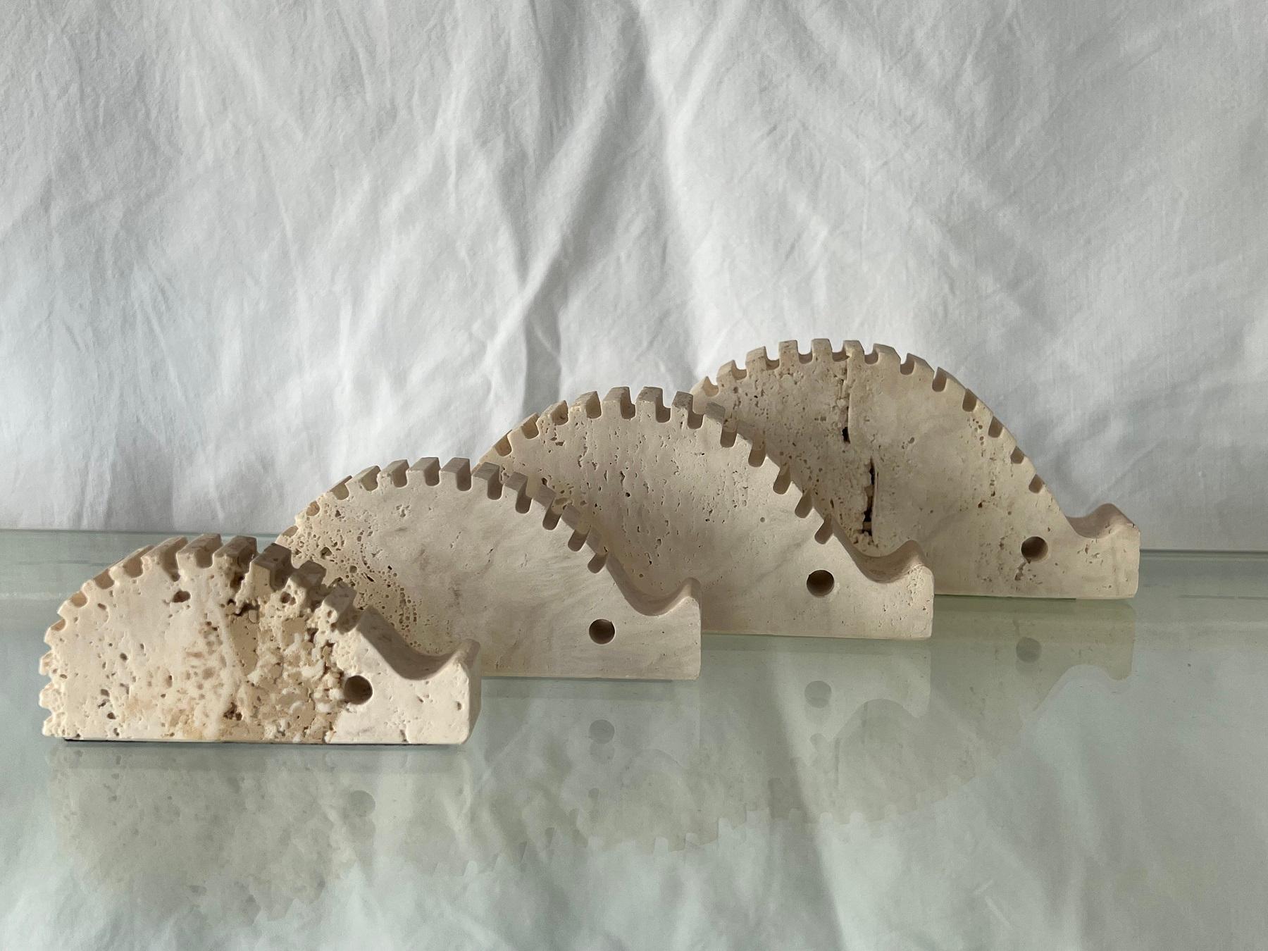 Italian Set of 4 Hedgehogs in Travertine Stone by Fratelli Mannelli For Sale 4