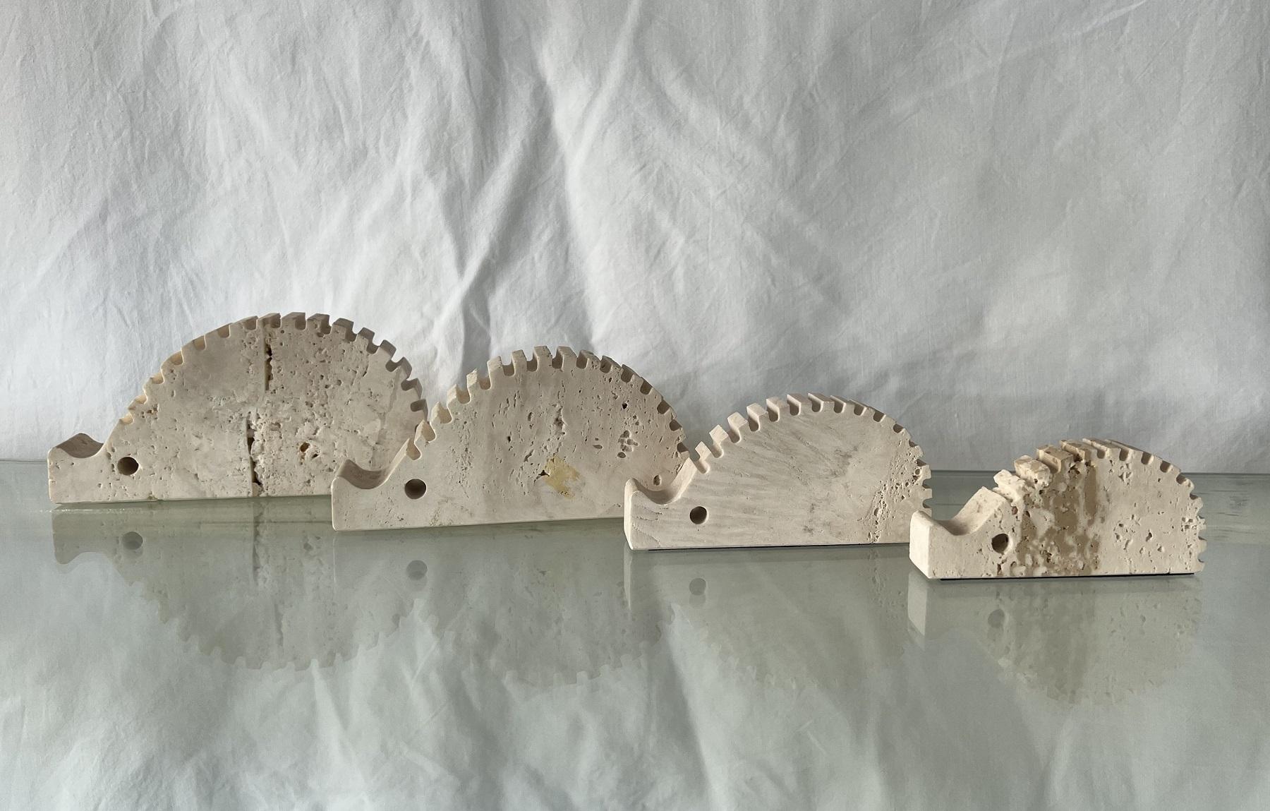 Italian Set of 4 Hedgehogs in Travertine Stone by Fratelli Mannelli For Sale 1