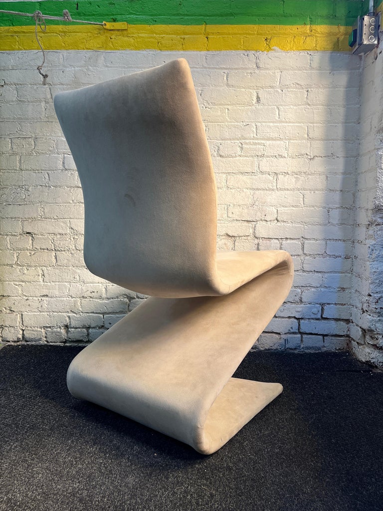 Italian Set of 4 "Z" Shaped Dining Chairs Attributed to Verner Panton