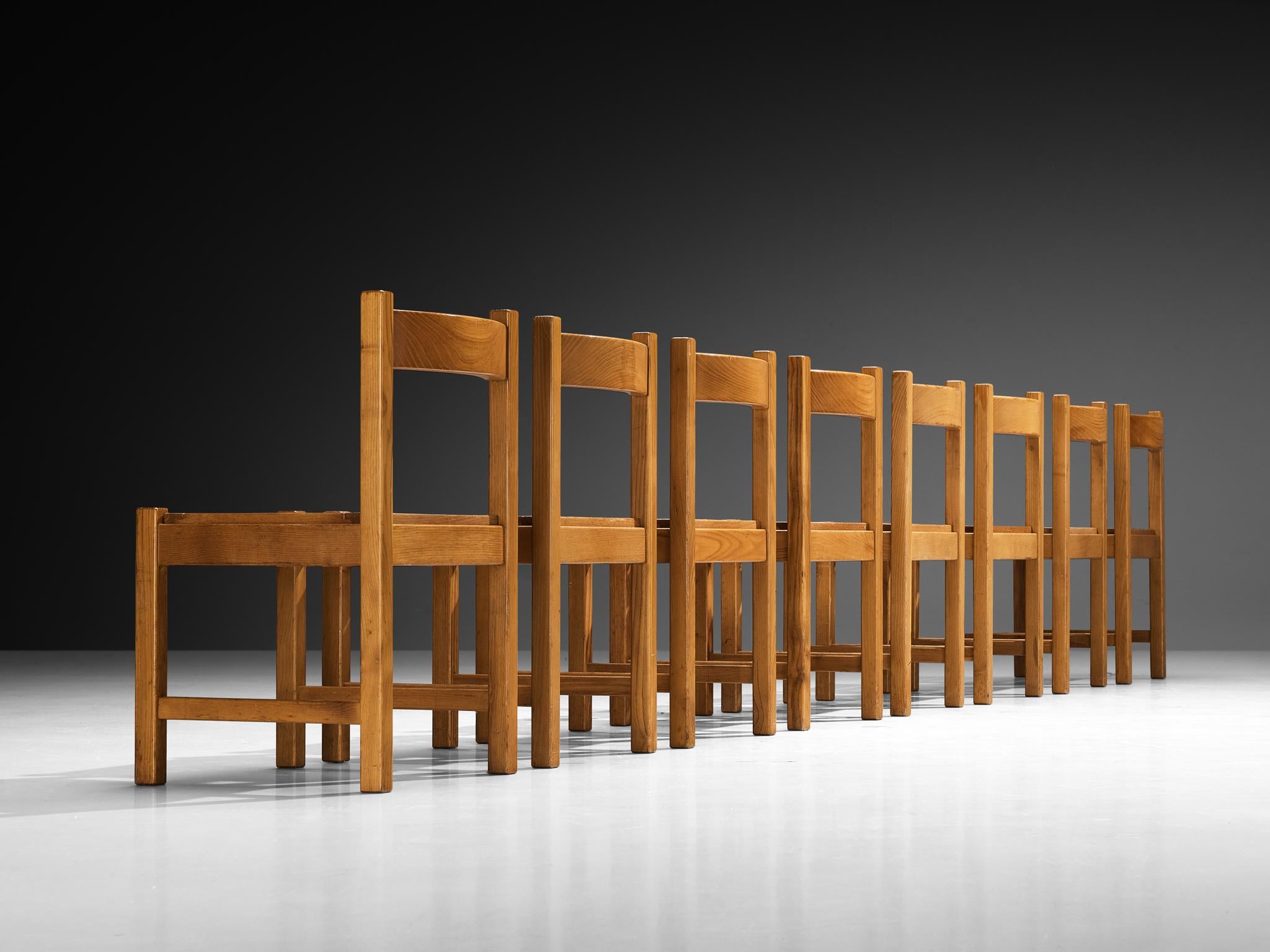 Juego italiano de ocho sillas de comedor italianas con asientos de rejilla en fresno en venta 2
