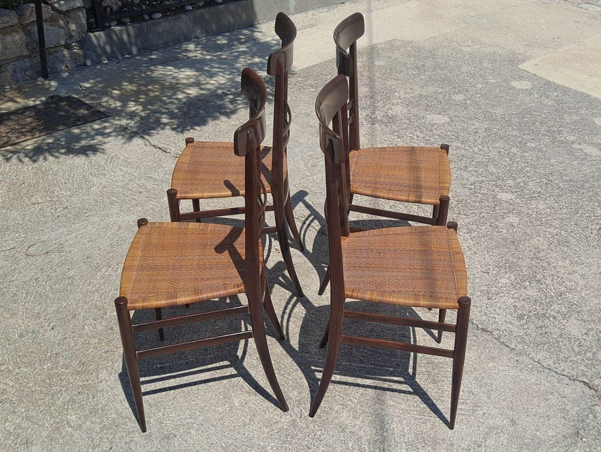Mid-20th Century Italian Set of Four Leggera  Chairs  Attribuited to Gio Ponti  For Sale