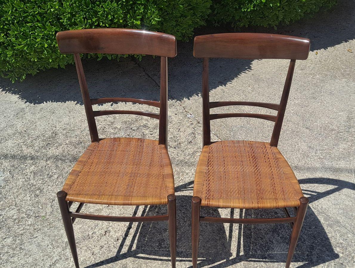 Italian Set of Four Leggera  Chairs  Attribuited to Gio Ponti  For Sale 1
