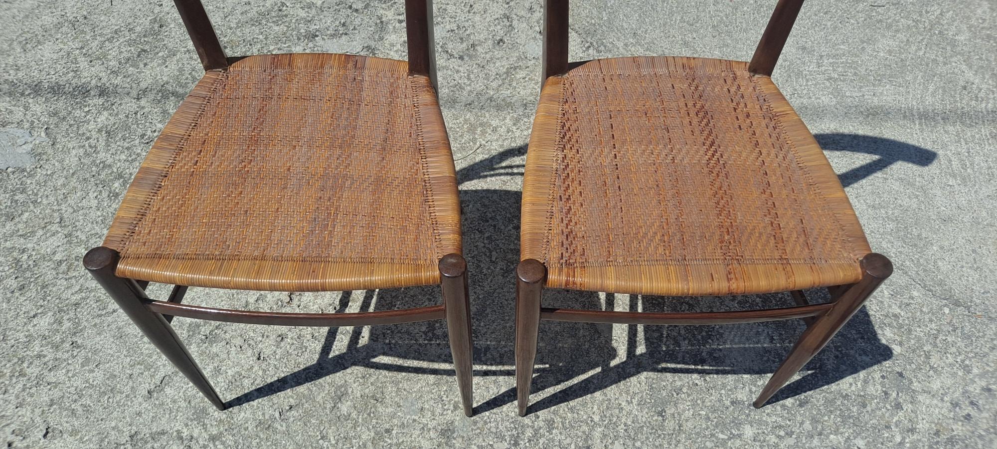 Italian Set of Four Leggera  Chairs  Attribuited to Gio Ponti  For Sale 2