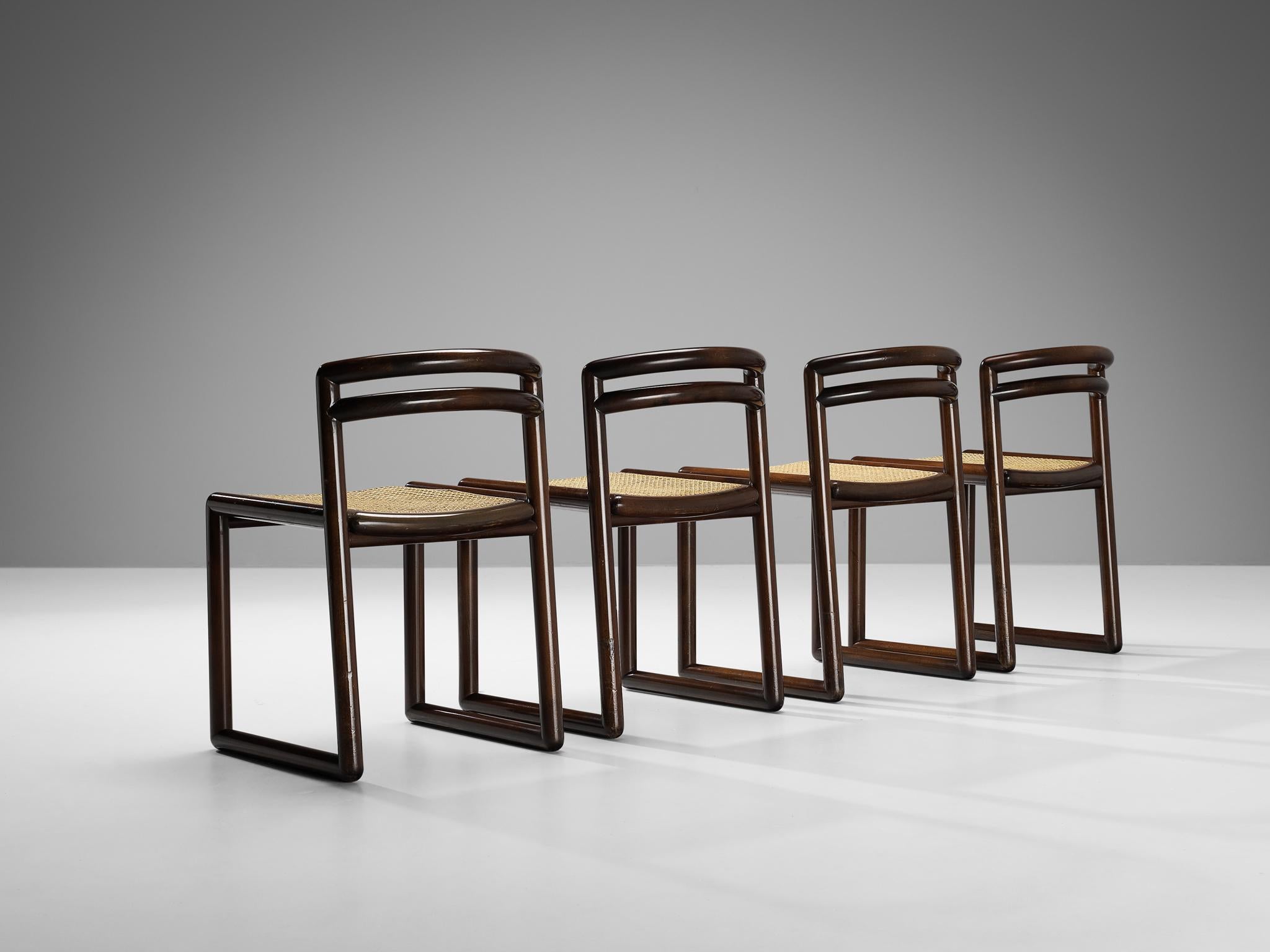 Italienisches Set aus vier Esszimmerstühlen aus gebeiztem Holz und Schilfrohr im Angebot 2