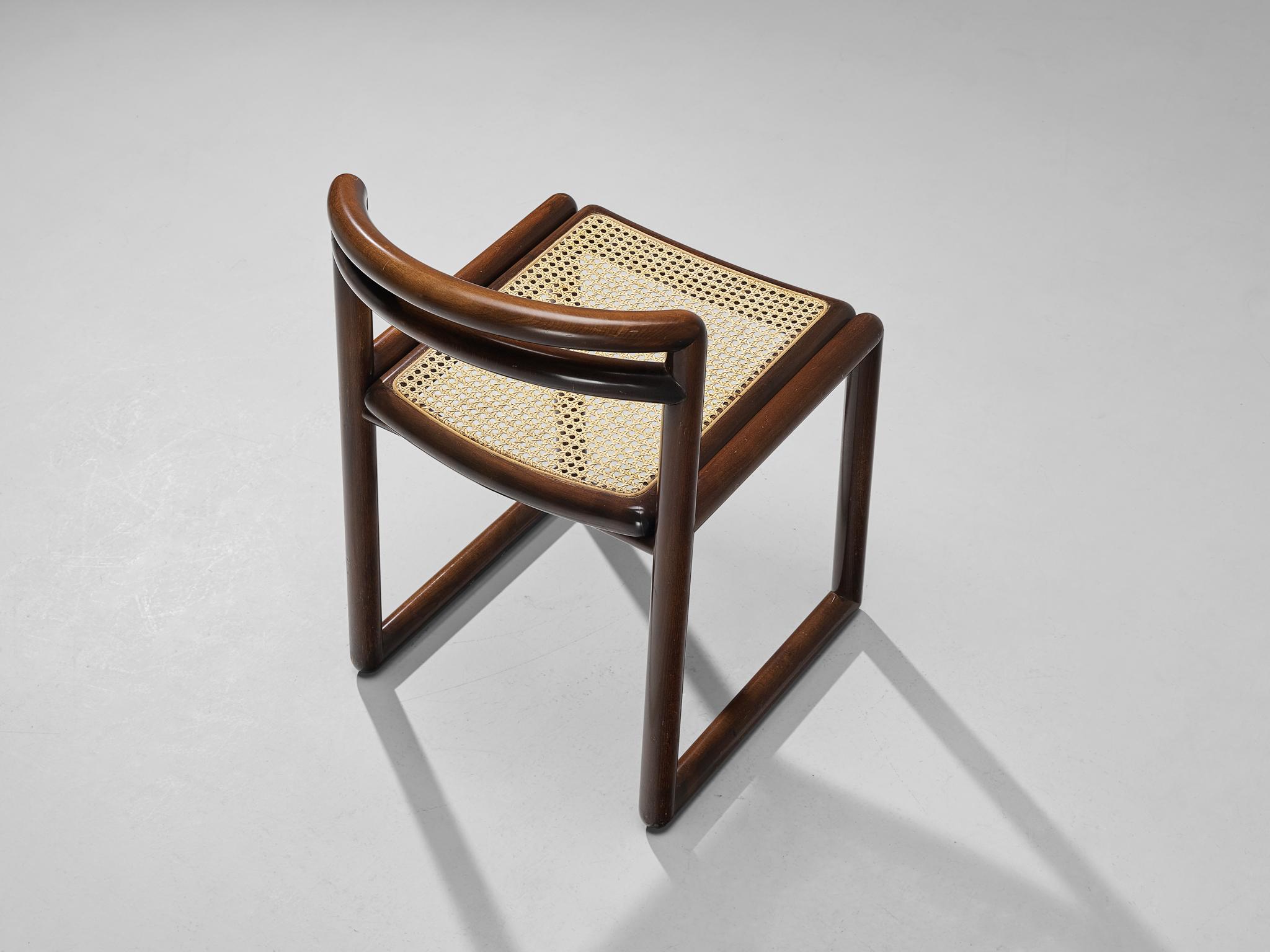 Italienisches Set aus vier Esszimmerstühlen aus gebeiztem Holz und Schilfrohr im Angebot 3