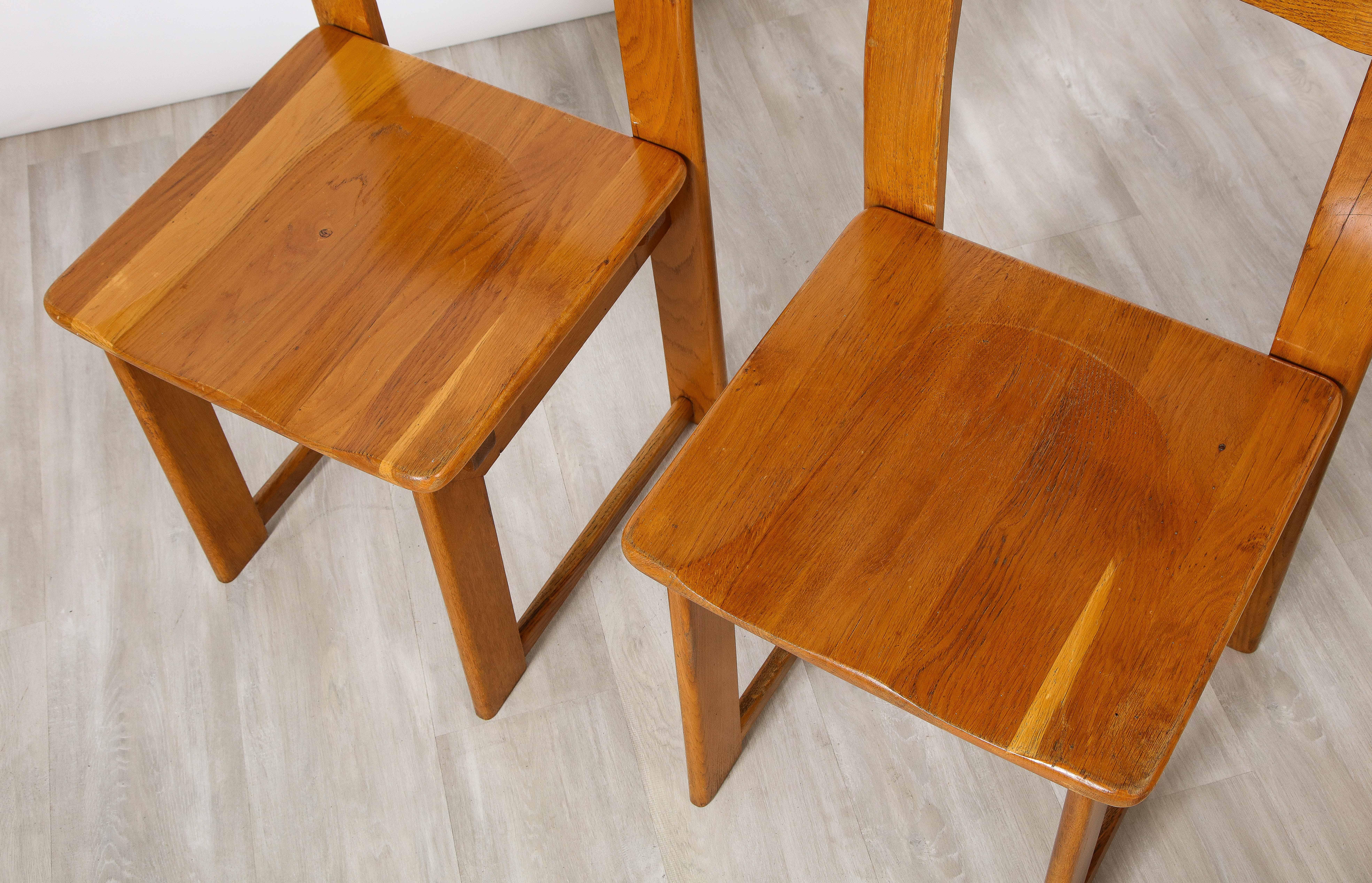 Italian Set of Four Rustic Oak Dining Chairs  For Sale 1
