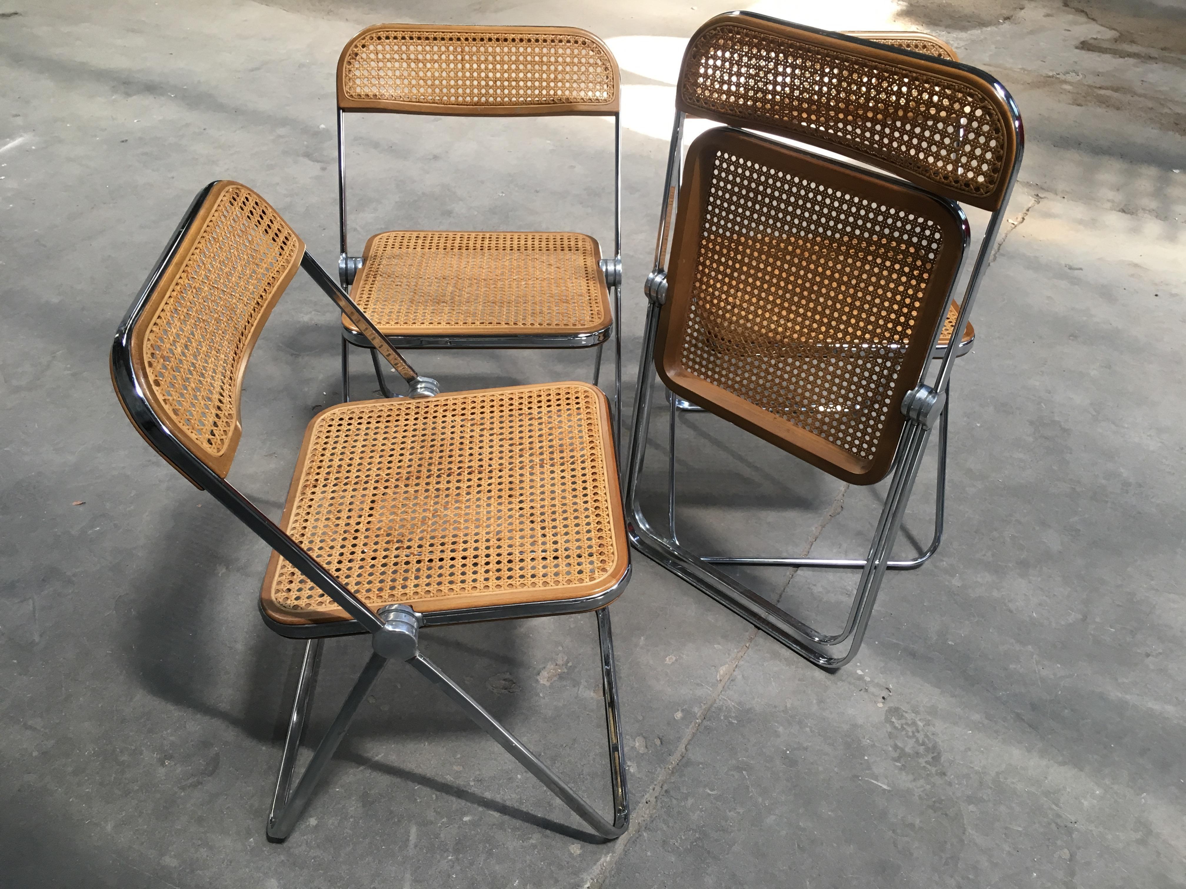 Italian Set of Four Woven Wicker and Wood Giancarlo Piretti 'Plia' Chairs 2