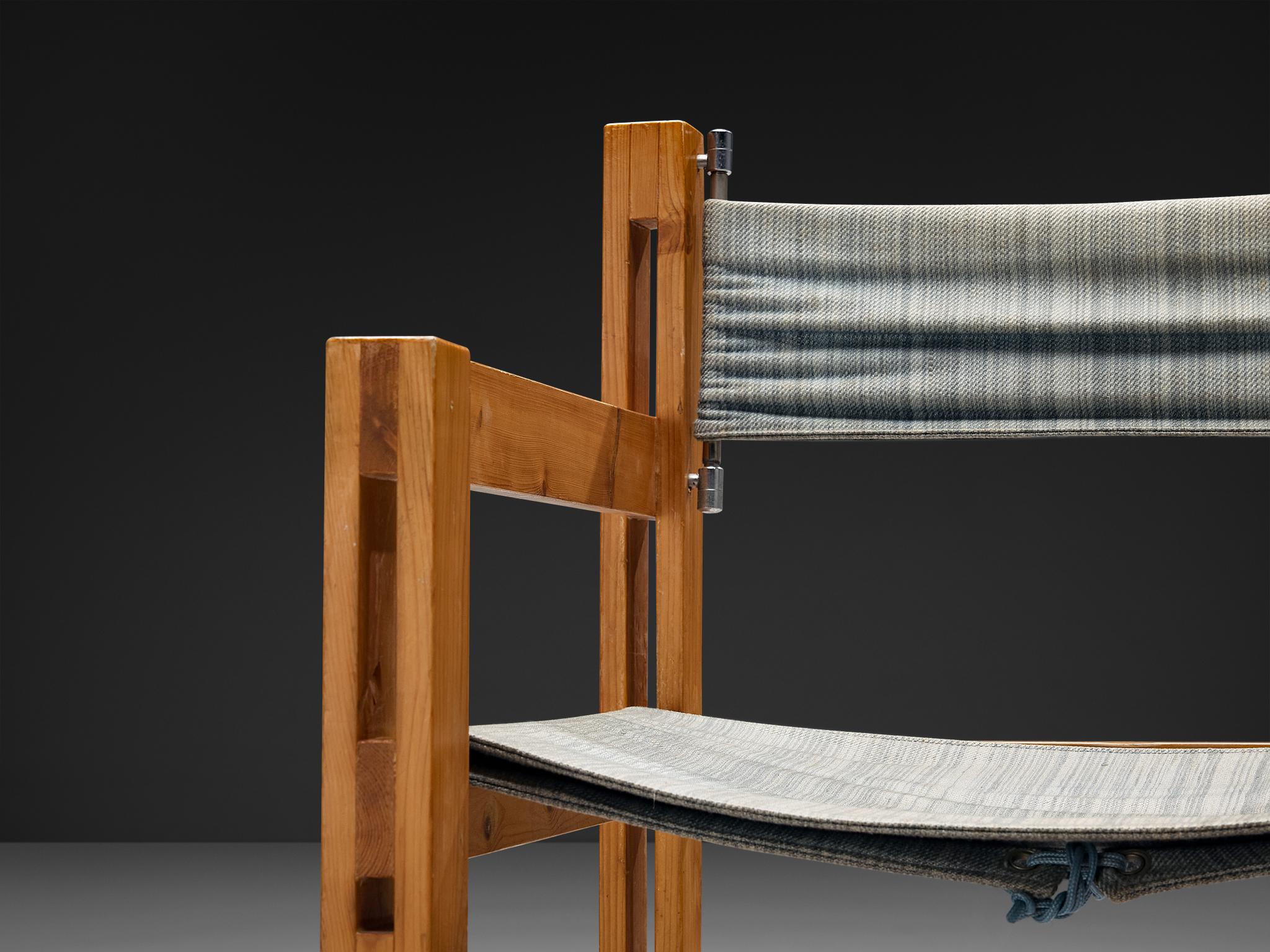 Mid-Century Modern Italian Set of Six Armchairs in Pine with Light Blue Laced Backrest For Sale