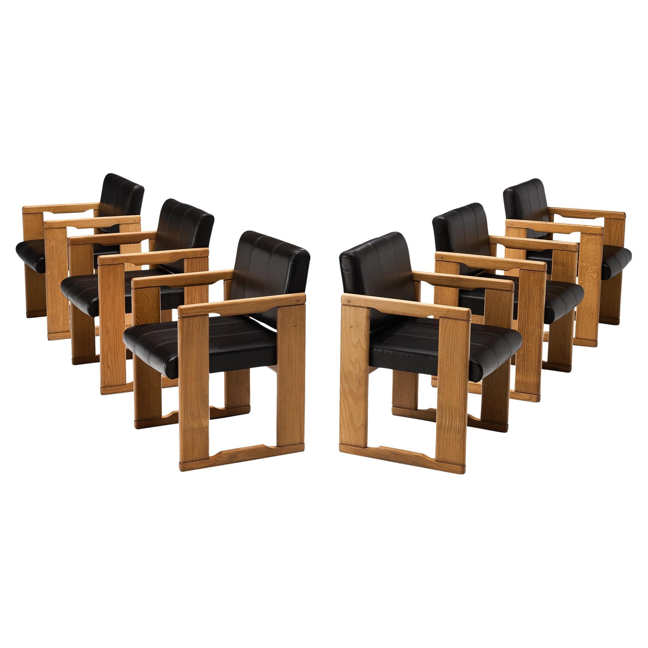 Italian Set of Six Dining Chairs in Oak and Leather