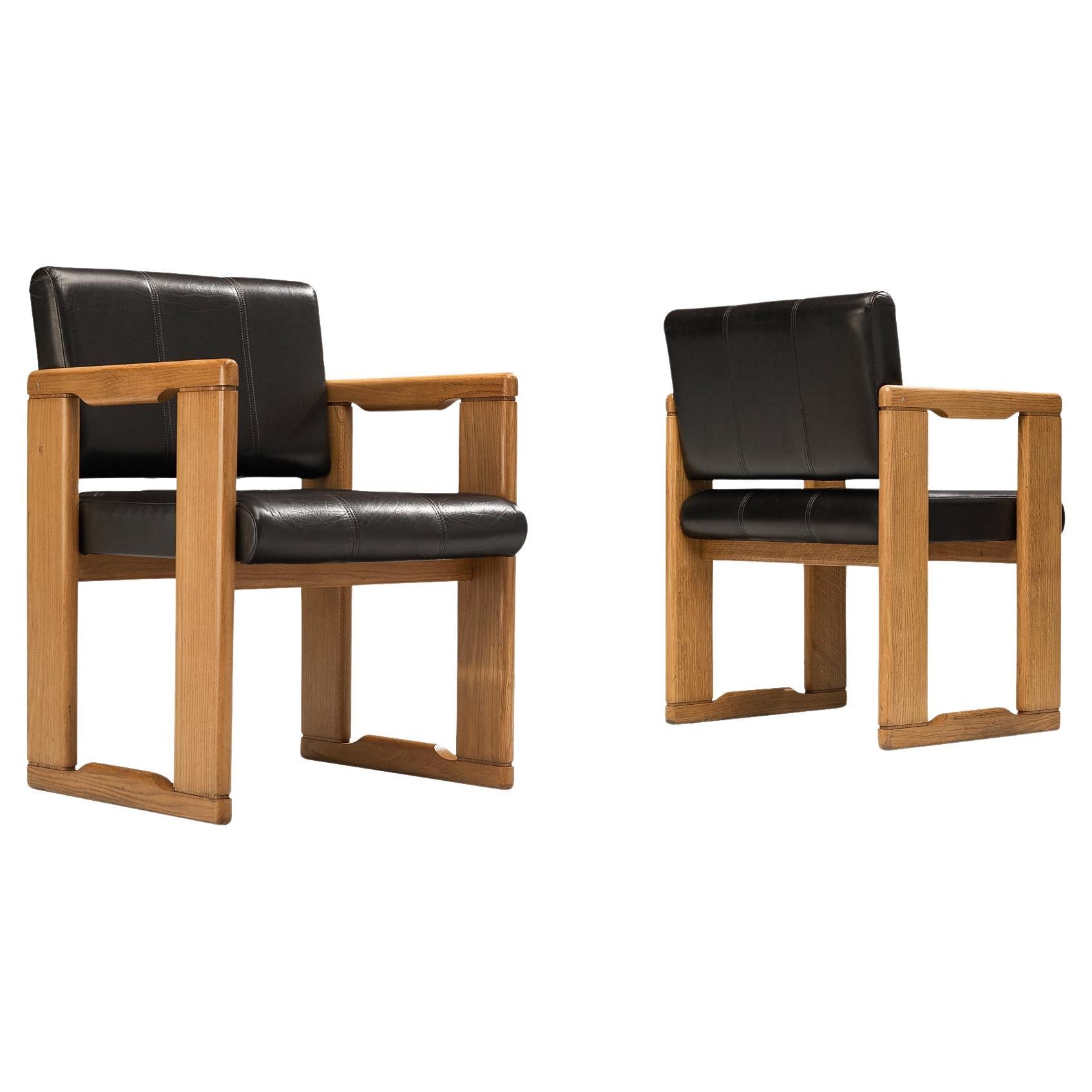 Italian Set of Six Dining Chairs in Oak and Leather 