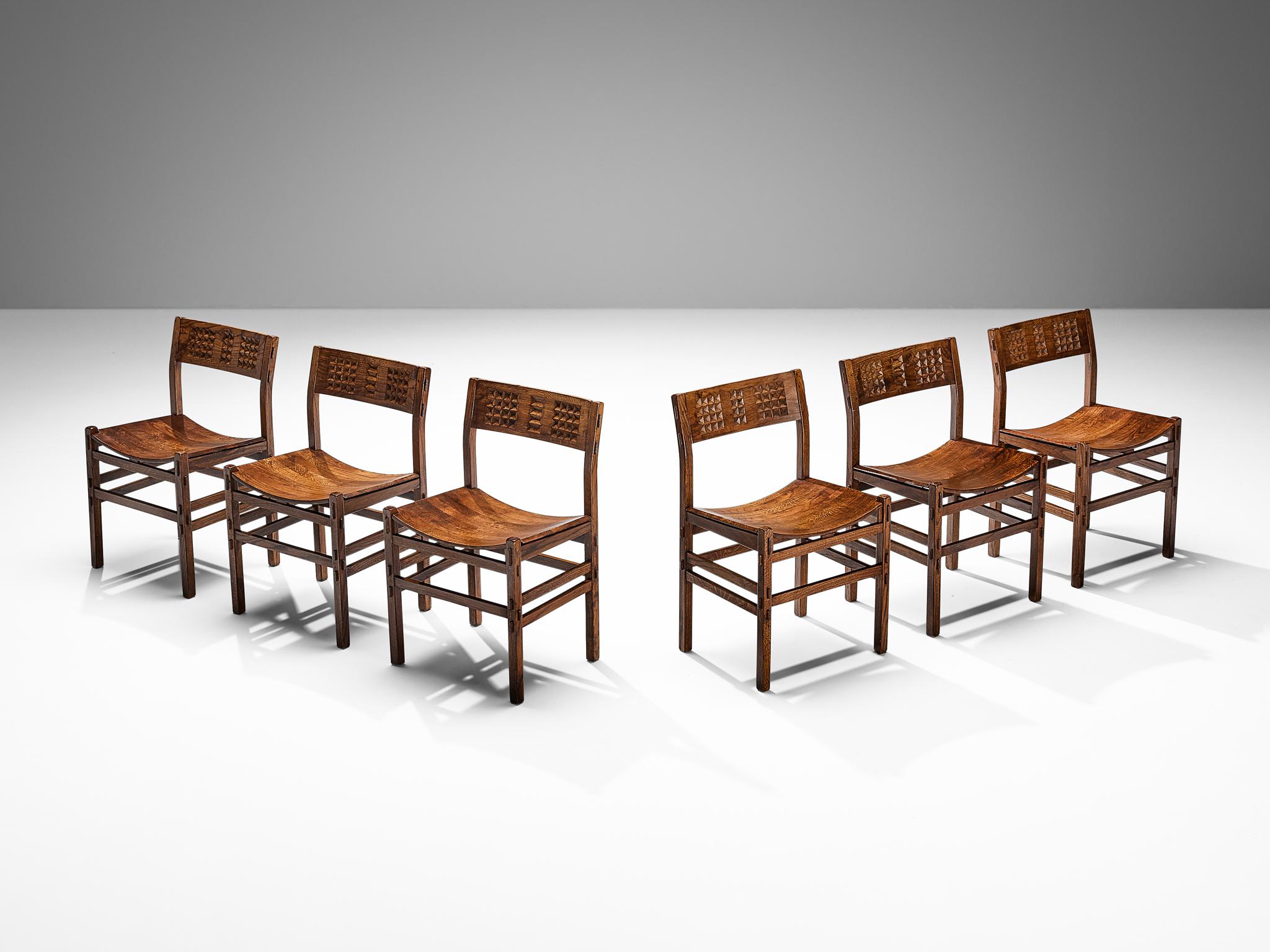Late 20th Century Italian Set of Six Dining Chairs in Oak with Geometrical Carved Backrests For Sale