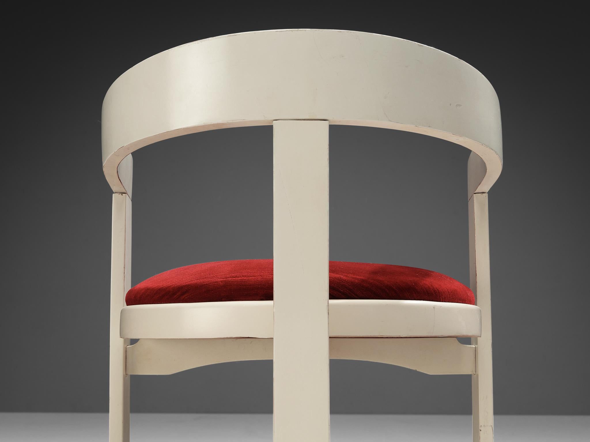 Set italiano di sei sedie da pranzo in velluto rosso e legno laccato bianco 3