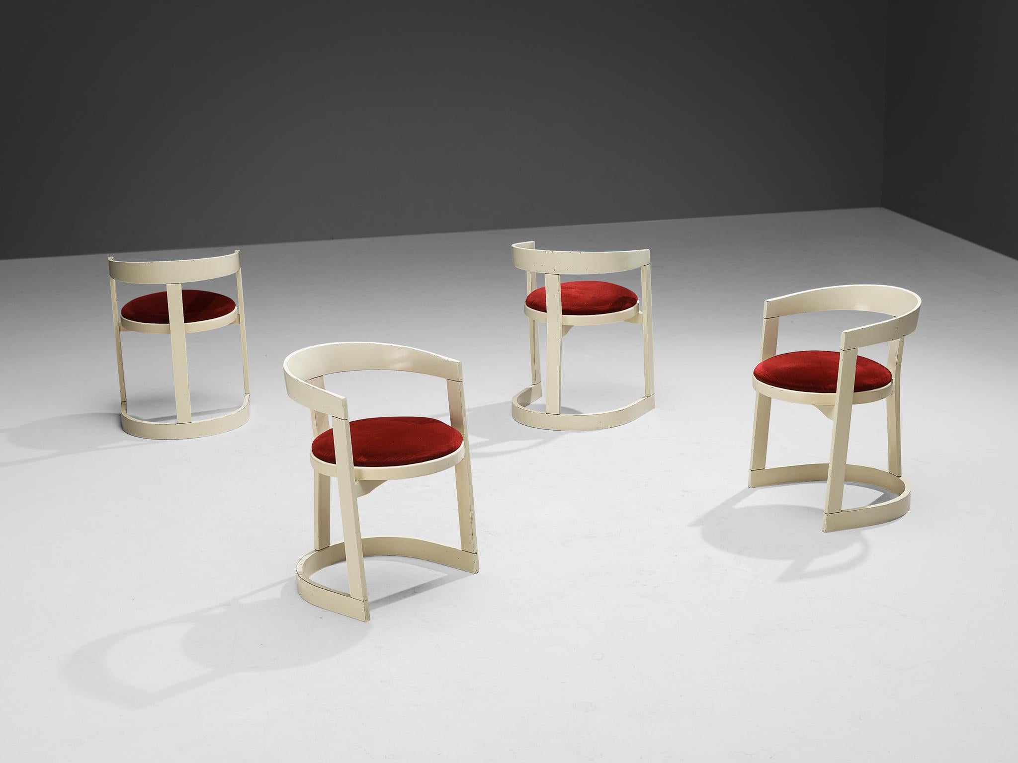 Italian Set of Six Dining Chairs in Red Velvet and White Lacquered Wood  In Good Condition For Sale In Waalwijk, NL
