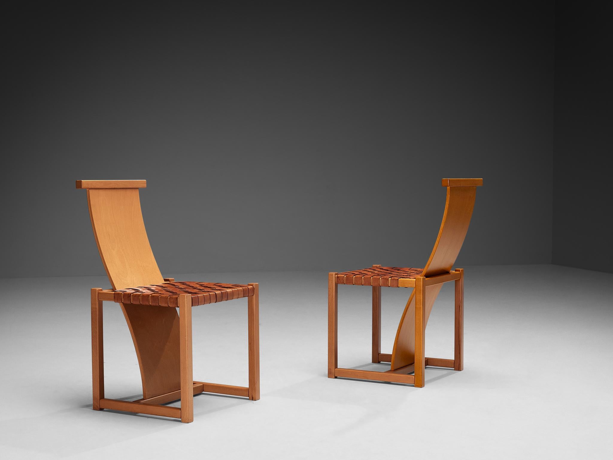 Italian Set of Six Dining Chairs with Woven Leather Seats For Sale 2