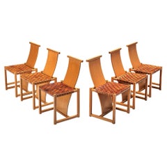 Set di sei sedie da pranzo italiane con sedute in pelle intrecciata