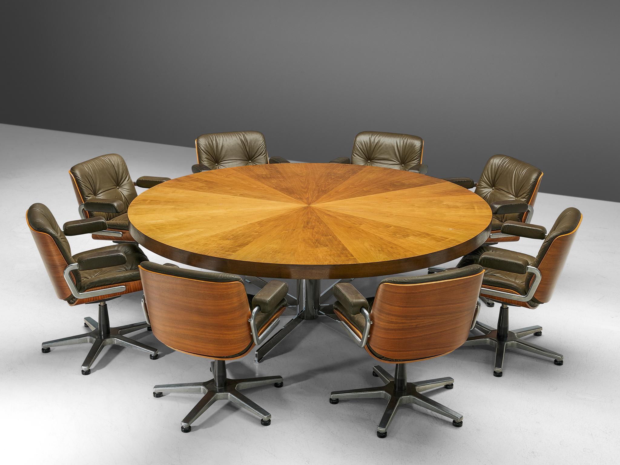 Italian Set of Ten Conference Swivel Chairs in Leather and Walnut, 1970s 8