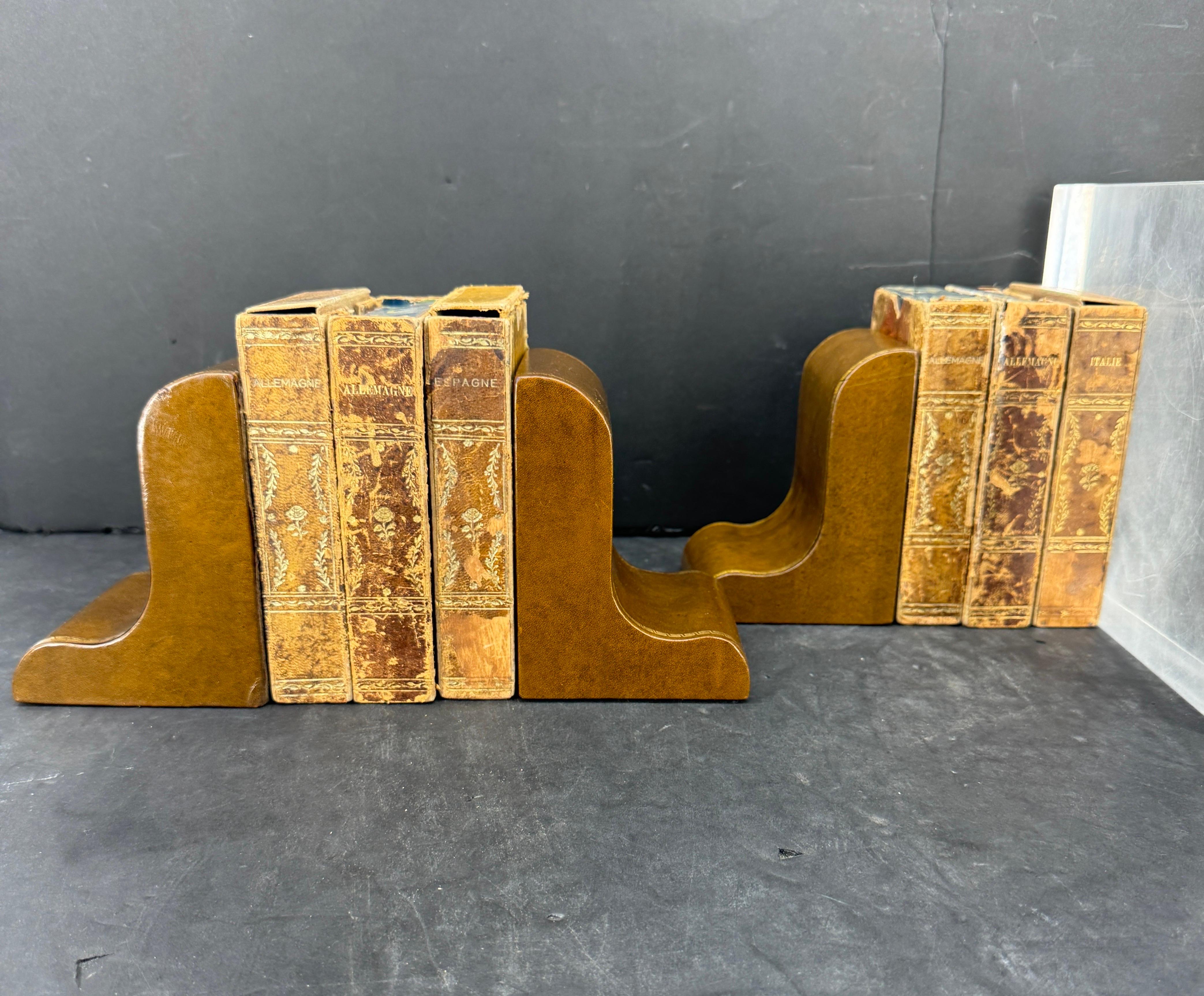 Three Italian Greek Key Brown Leather Bookends, Mid-Century Modern For Sale 4