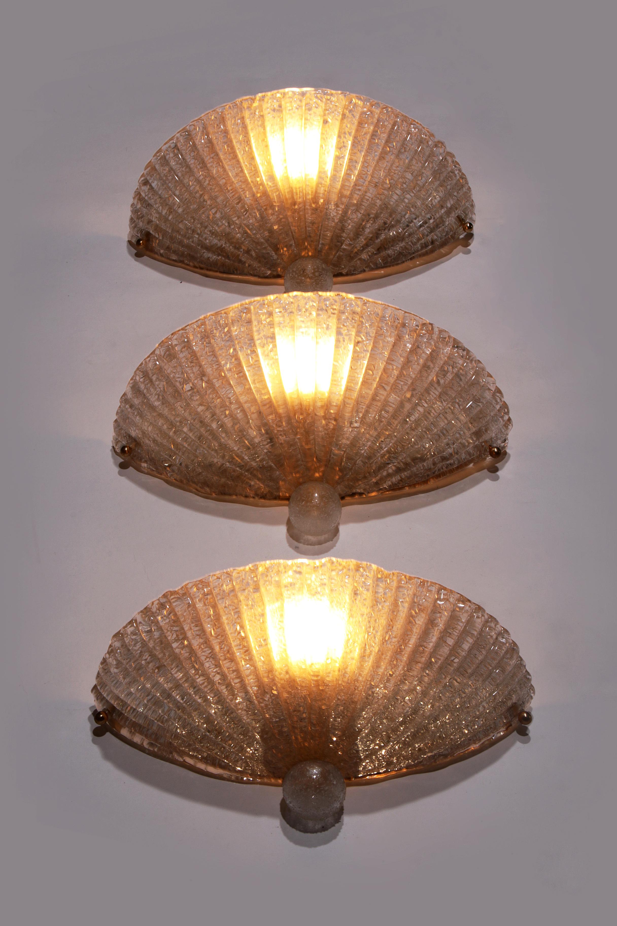 Italian set of three Murano glass wall lamps, 1960 In Excellent Condition For Sale In Oostrum-Venray, NL