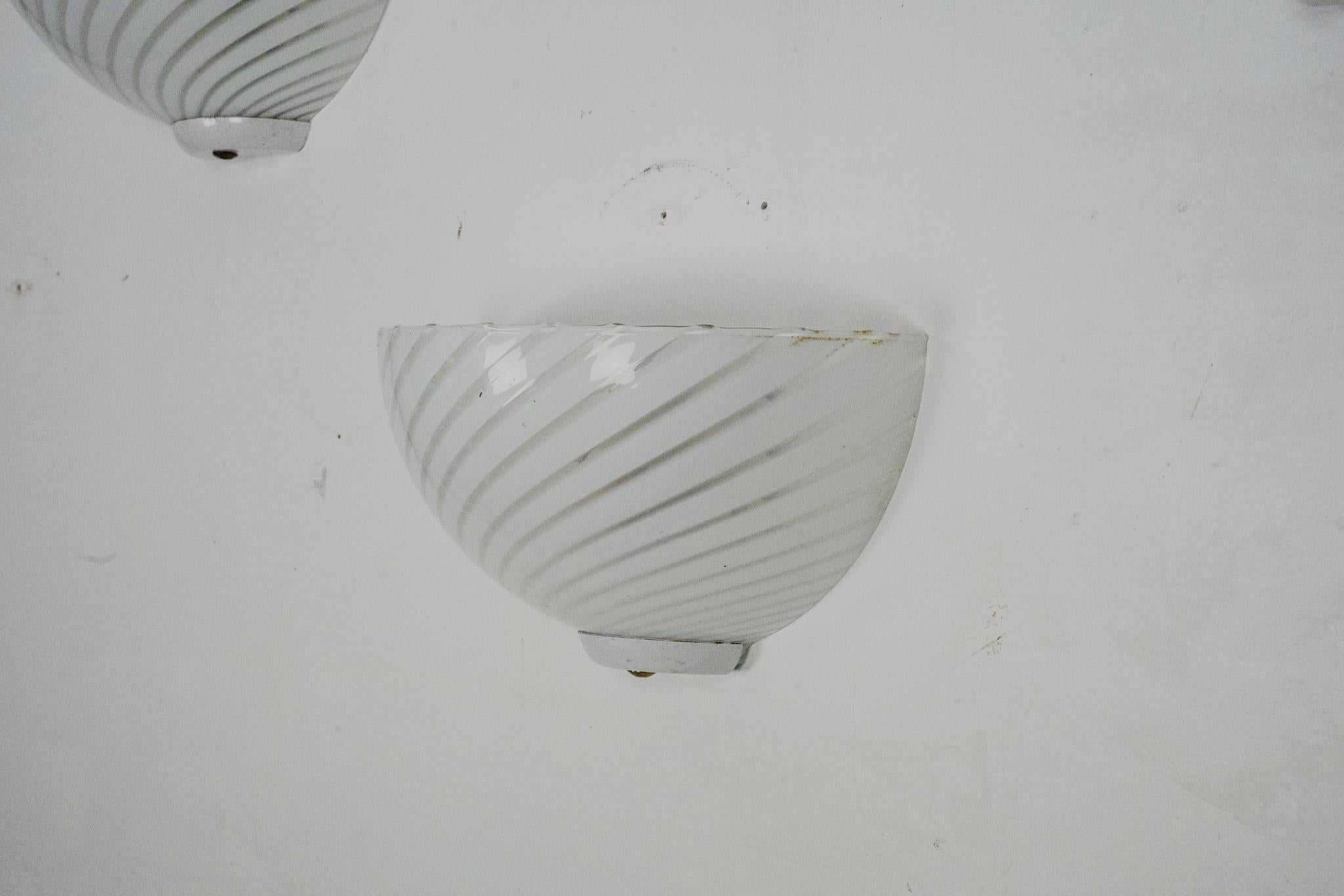 Set di tre applique in vetro di Murano a righe in stile Venini. Italia anni '70 in vendita 3