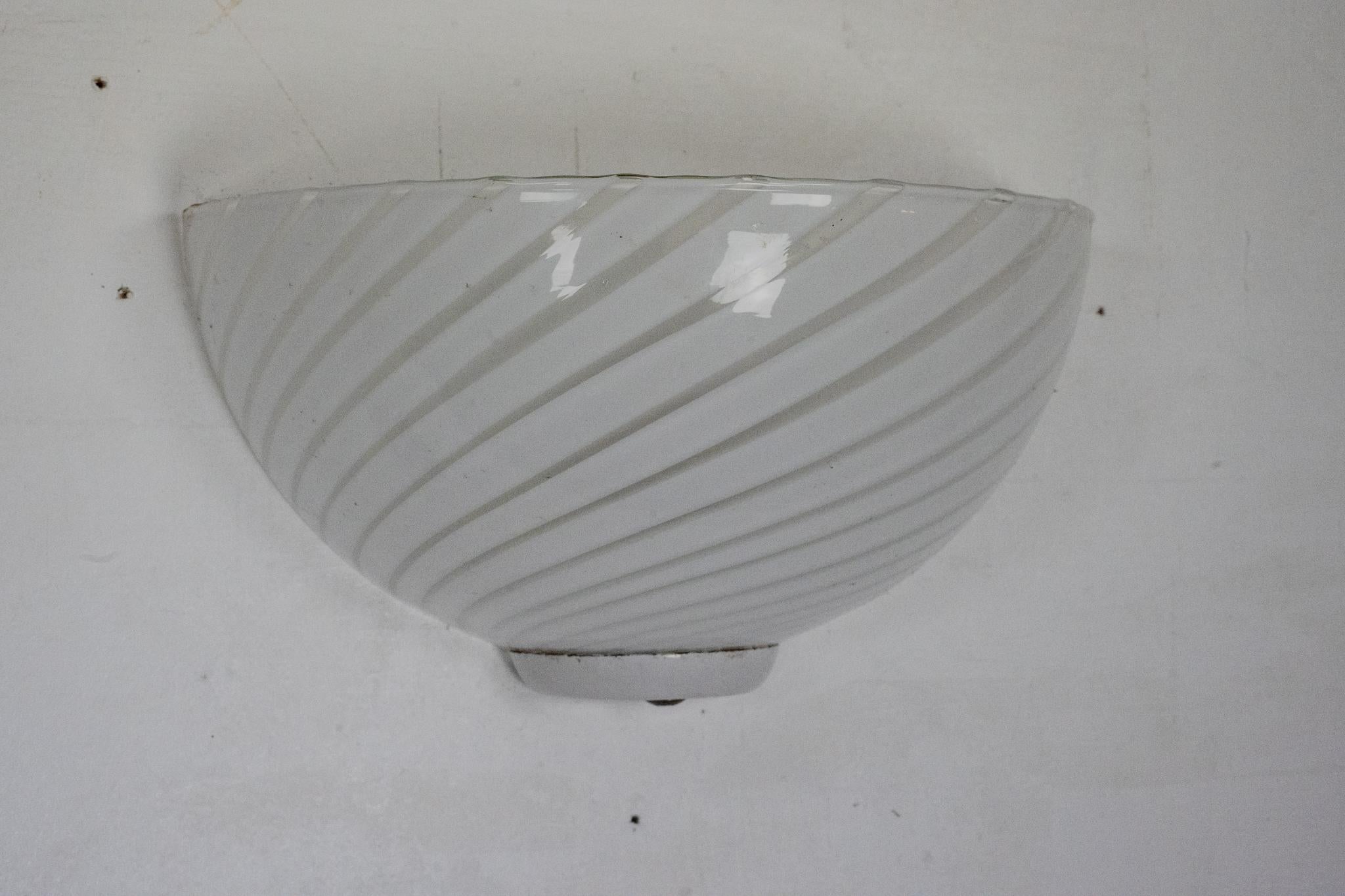 Set di tre applique in vetro di Murano a righe in stile Venini. Italia anni '70 in vendita 6