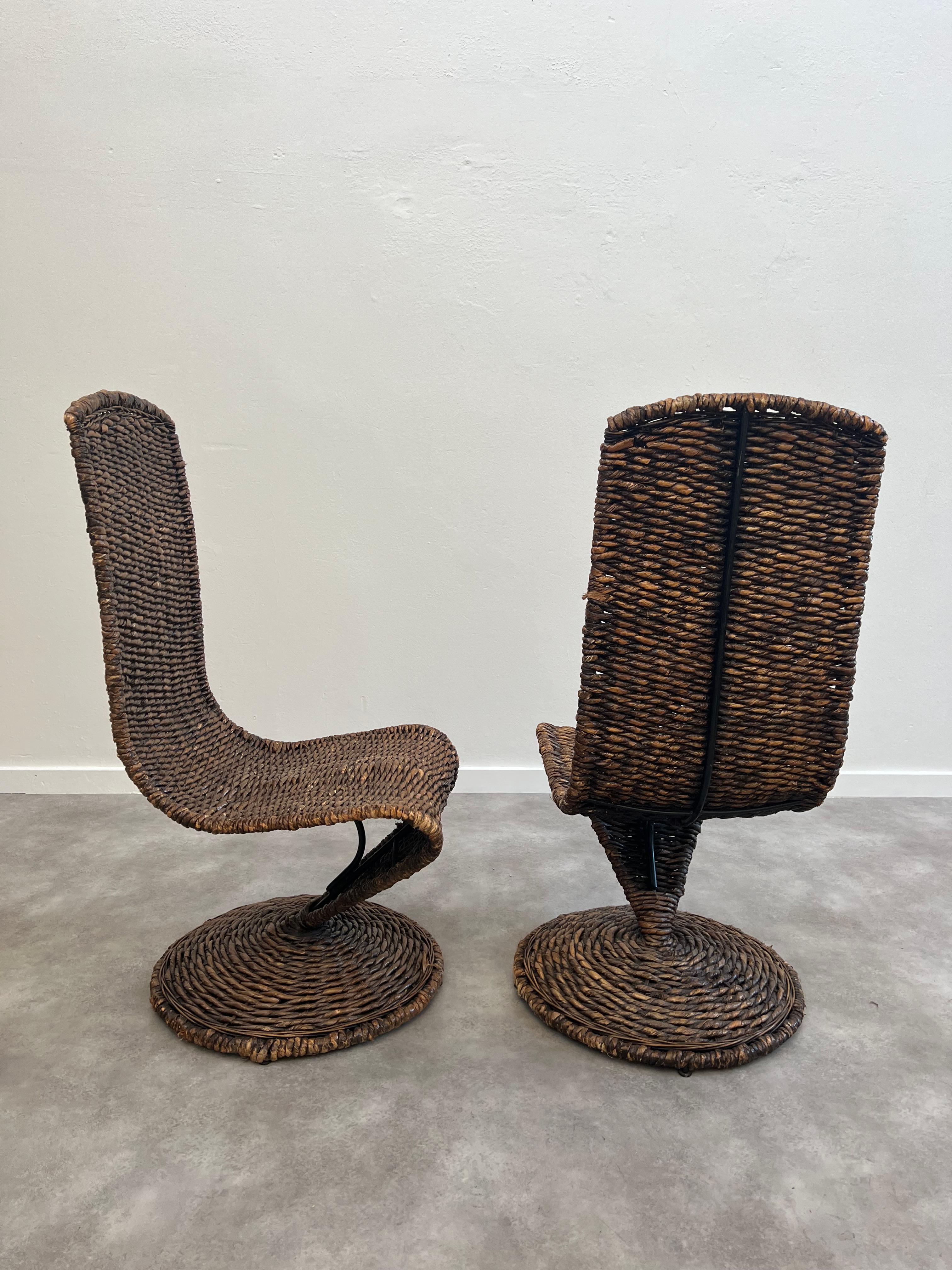 Métal Ensemble italien de deux chaises modèle S de Marzio Cecchi en vente