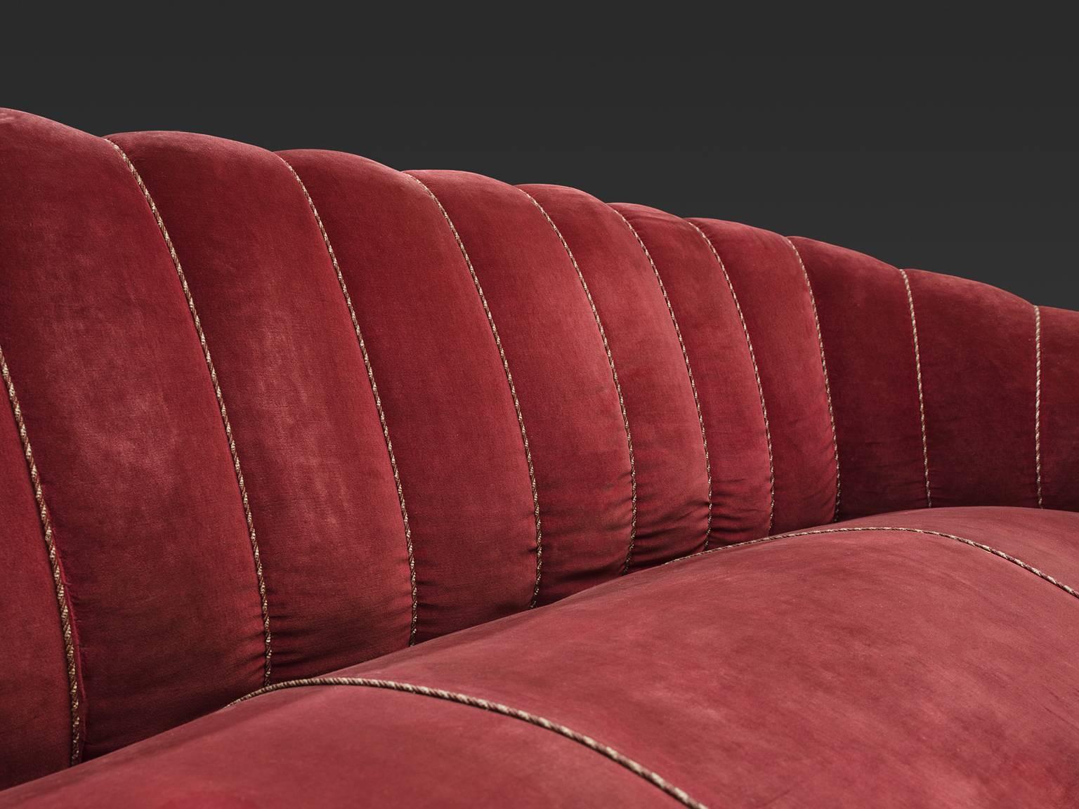 Mid-Century Modern Italian Settee in Red Velvet, 1950s