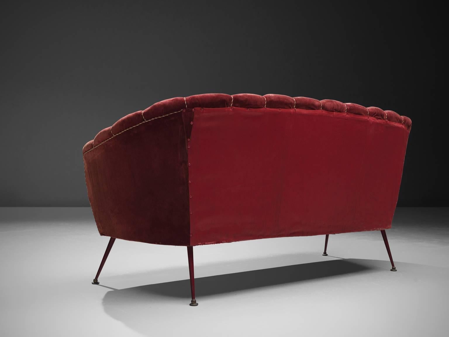 Mid-20th Century Italian Settee in Red Velvet, 1950s