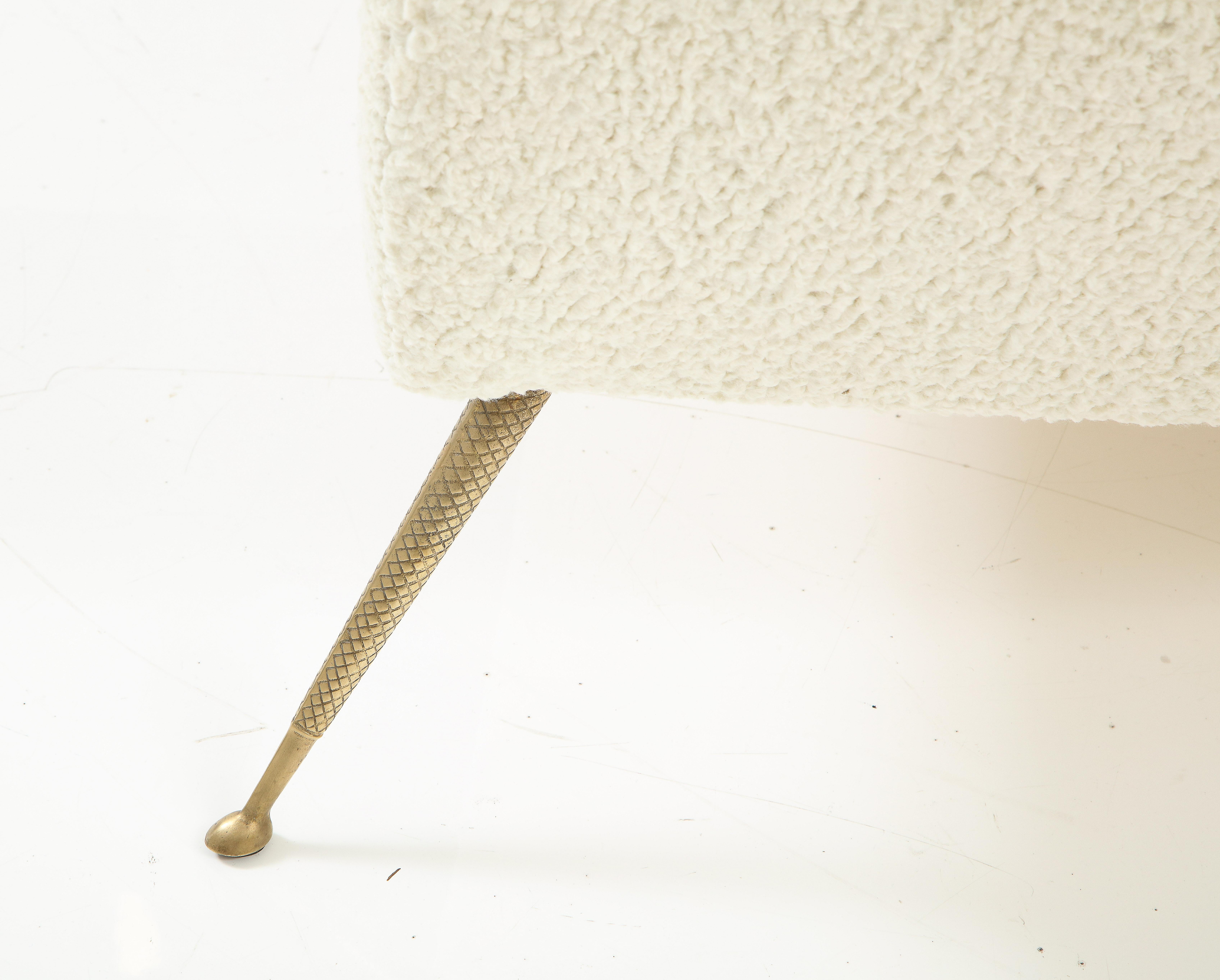 Metà XX secolo Divano italiano con gambe in ottone, attribuito a Gio Ponti per Casa e Giardino in vendita