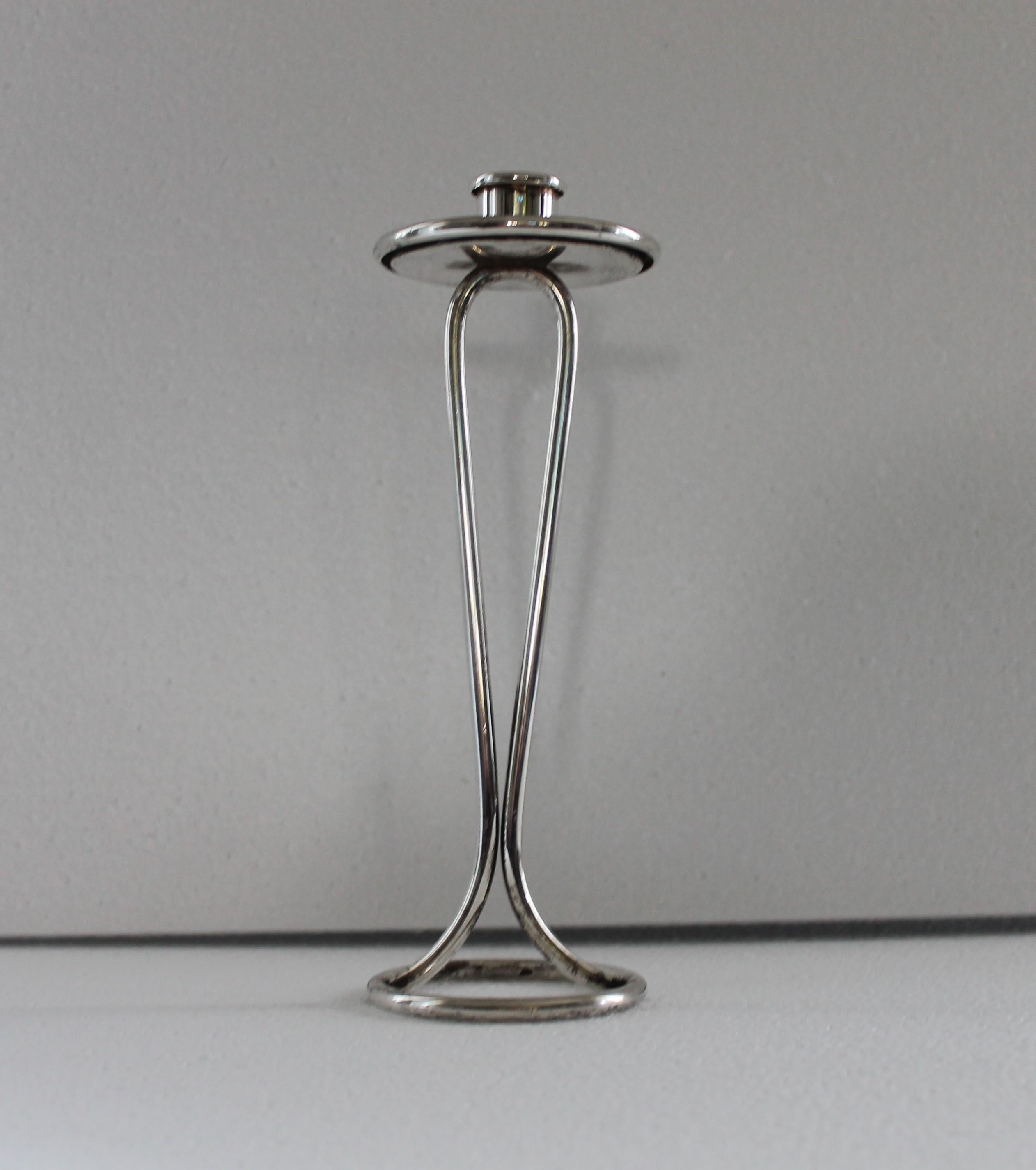 Italian Seventies Silver Plate Set of Two Candlesticks, by Rizzato In Good Condition In Sacile, PN