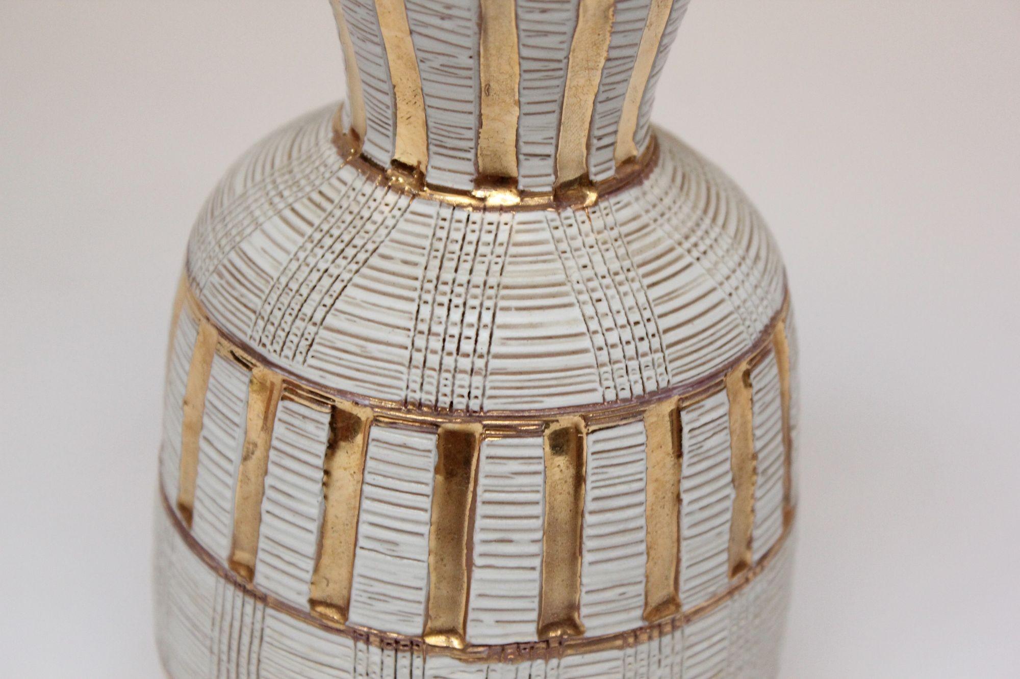 Italian Sgraffito Gold and White Glazed Ceramic Vase by Aldo Londi for Bitossi 6