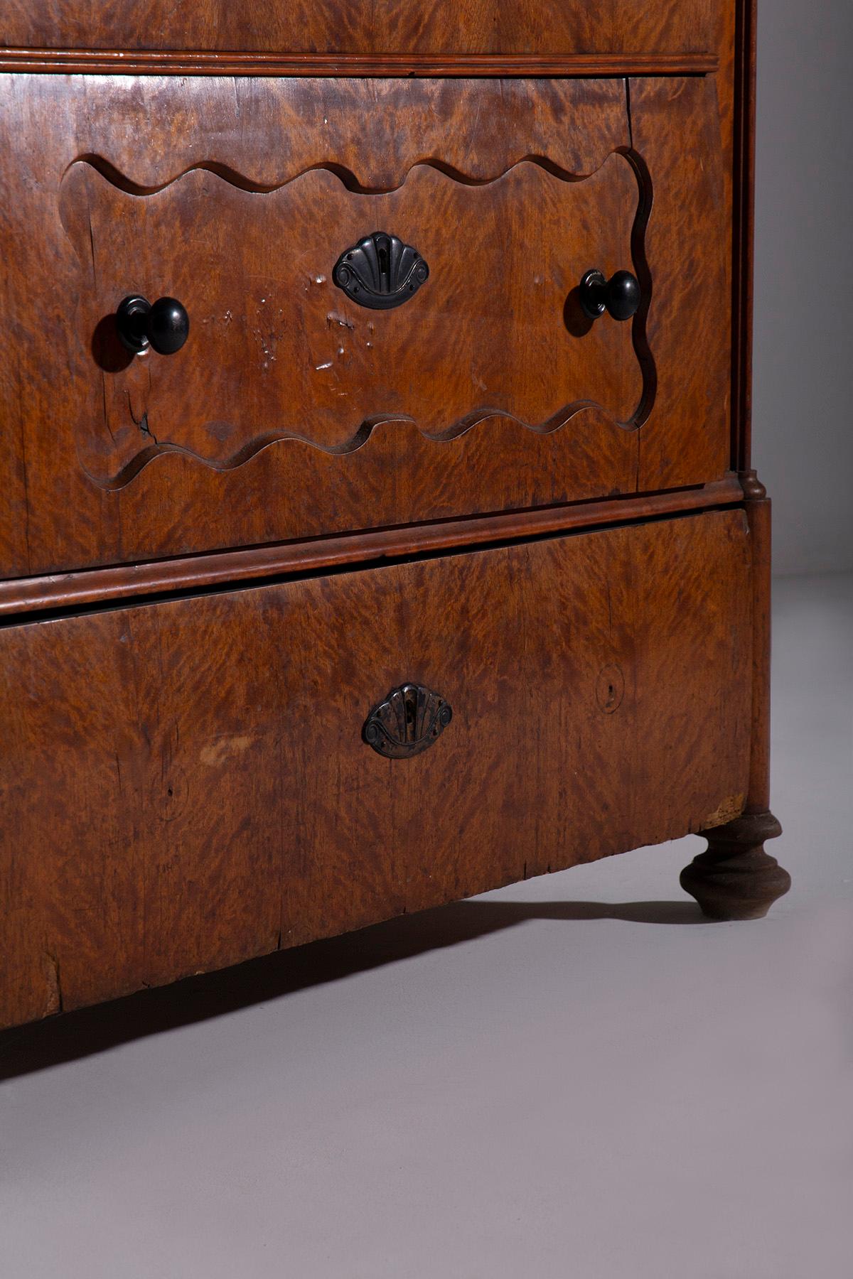 Wood Italian Sicilian wood briar Italian chest of drawers late 1800s For Sale