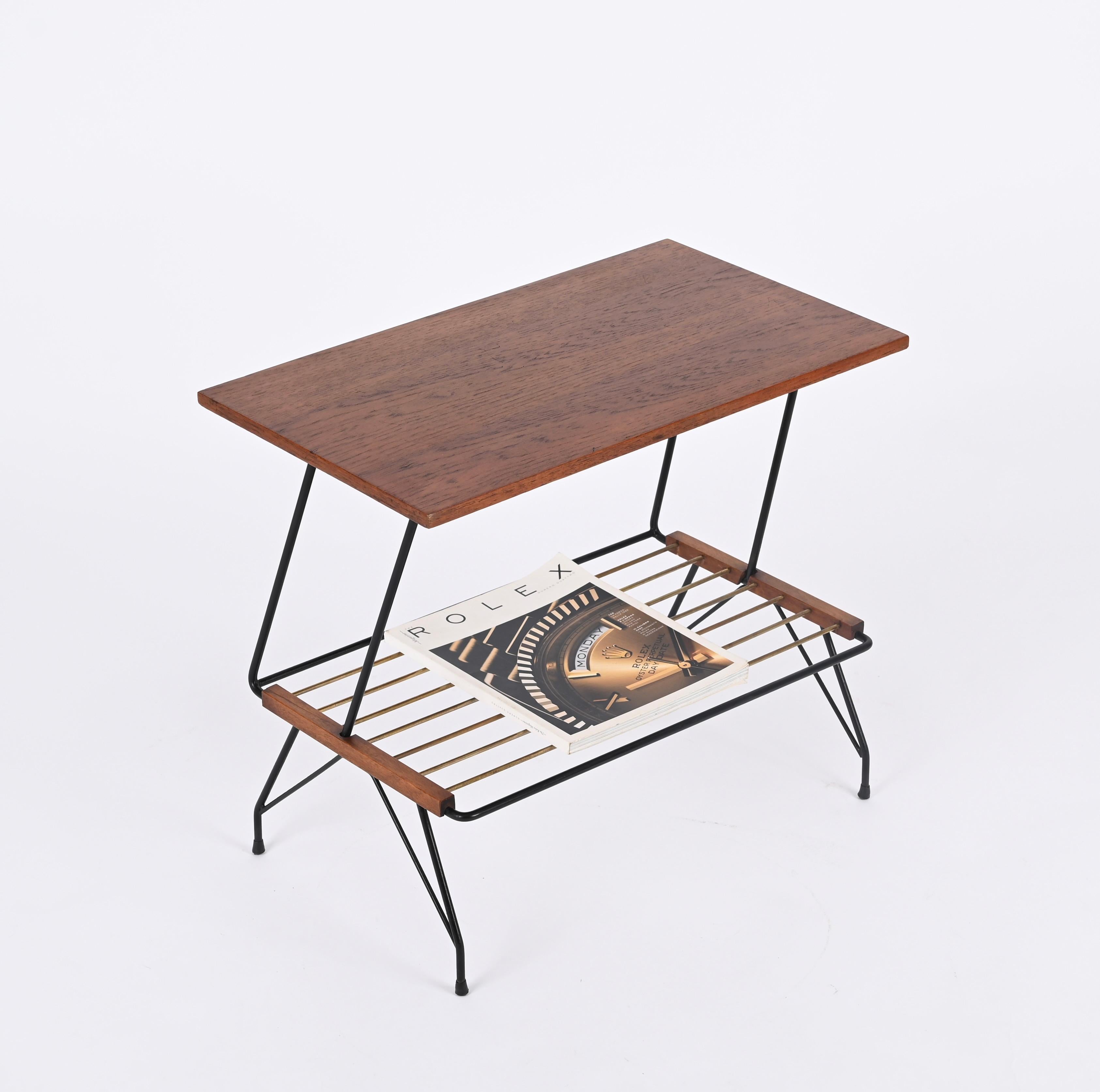 Italian Side or Coffee Table with Brass Magazine Rack by Mobili Pizzetti, 1950s For Sale 6