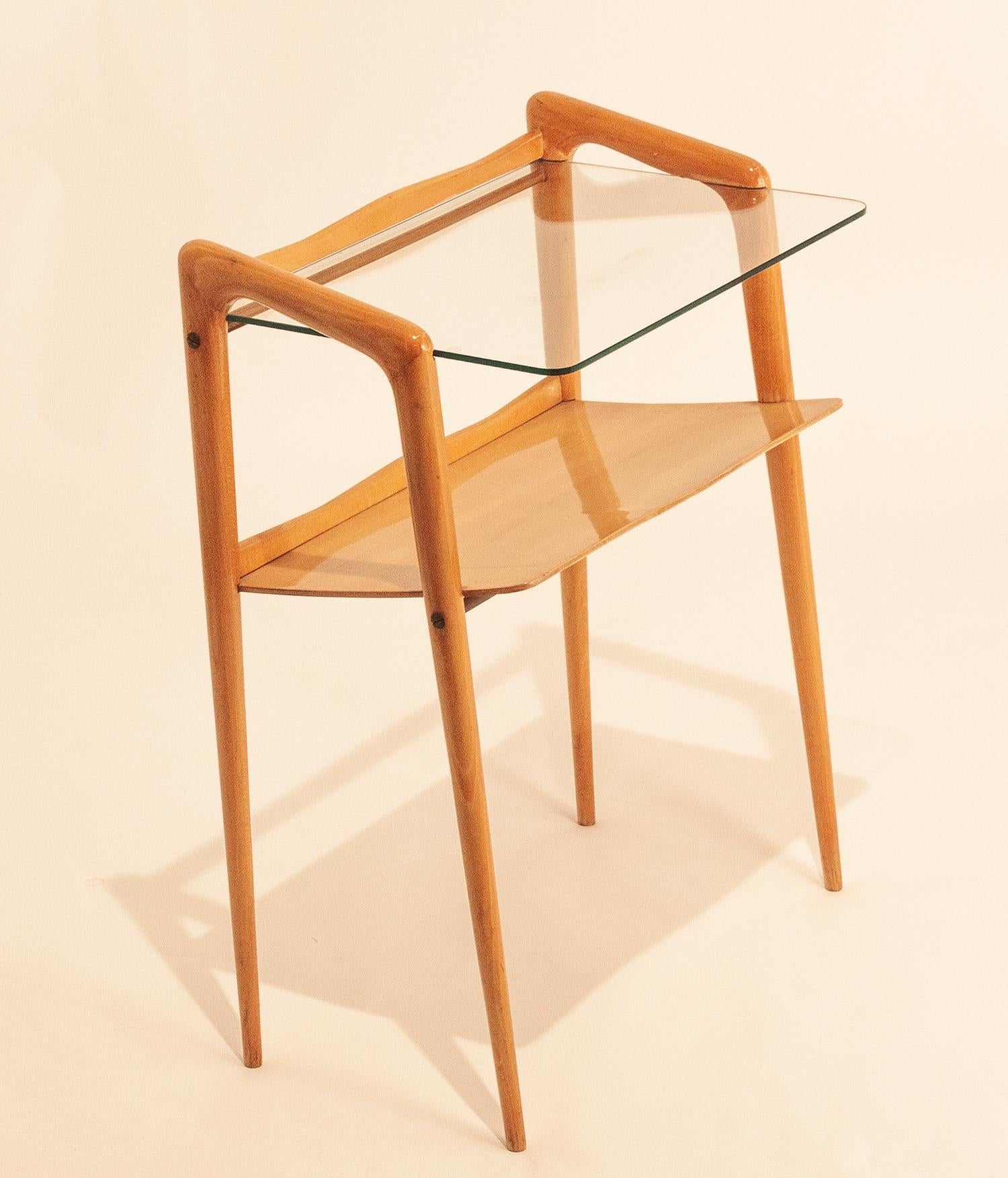 Mid-Century Modern Italian Side Table designed by  Ico Parisi, Wood and Clear Glass, 1950s