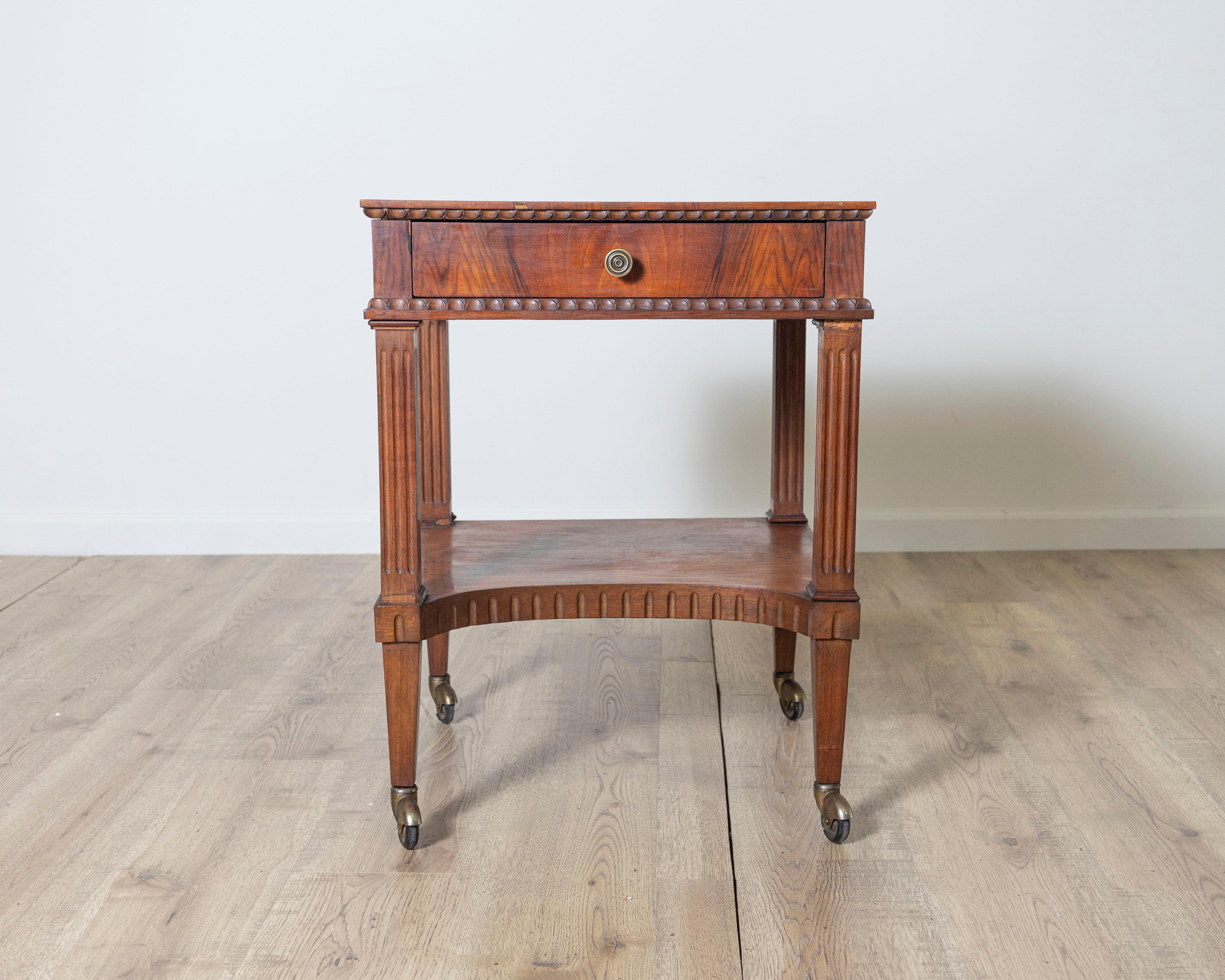Italian Side Table im Zustand „Gut“ im Angebot in Atlanta, GA