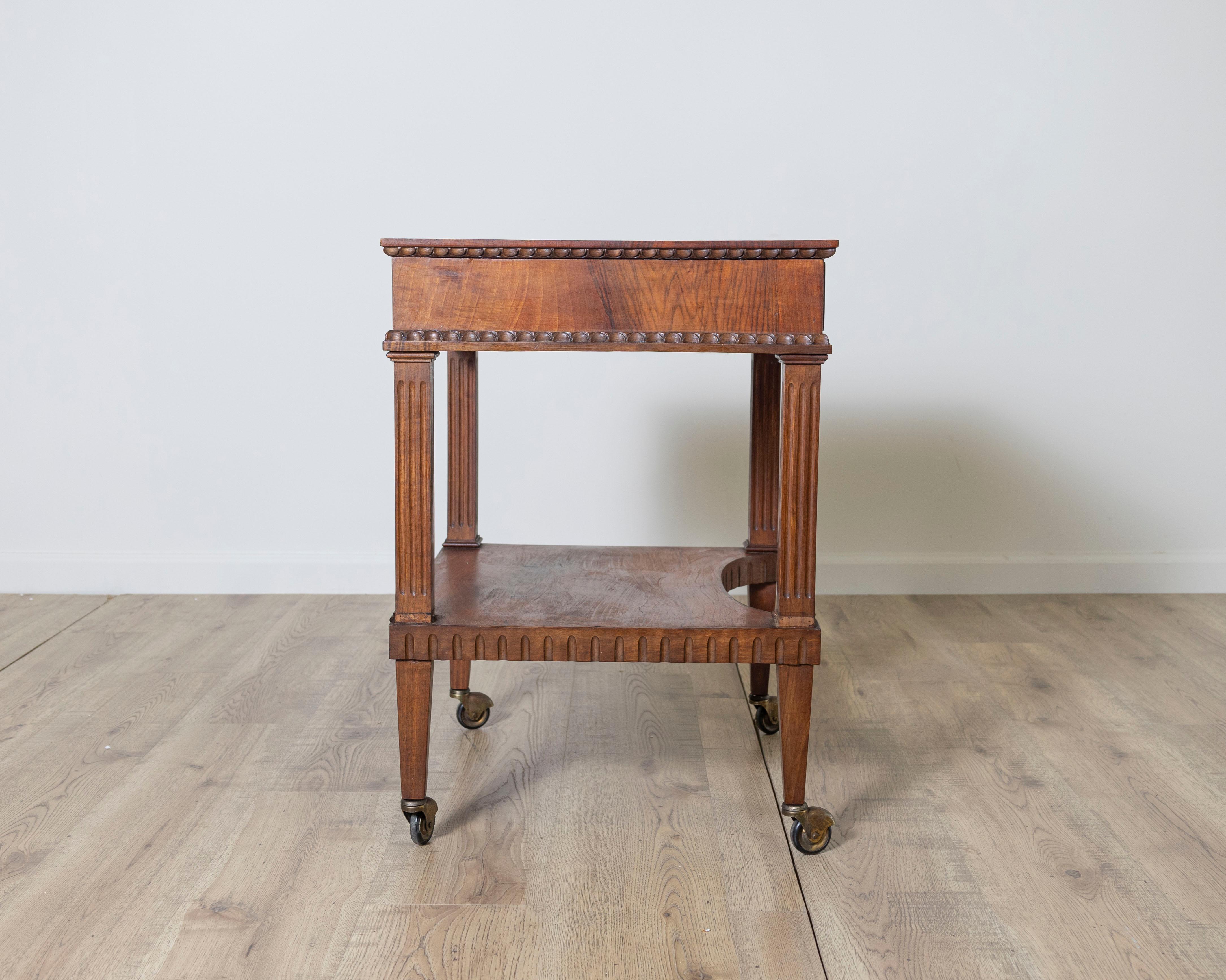 Italian Side Table im Angebot 3