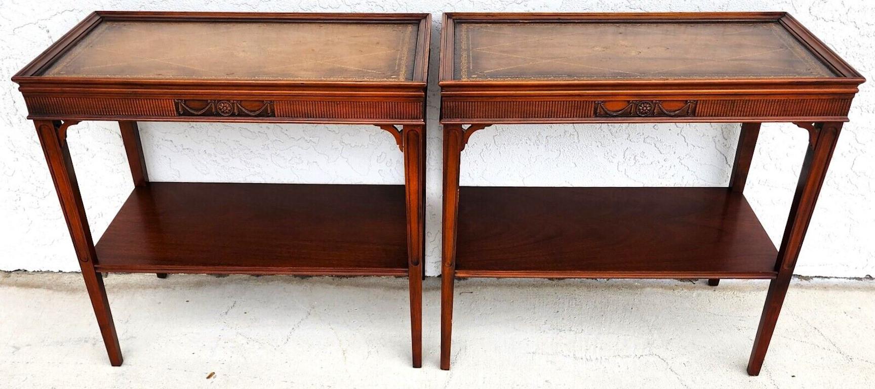 Italian Side Tables Walnut Leather Top Vintage Pair For Sale 5