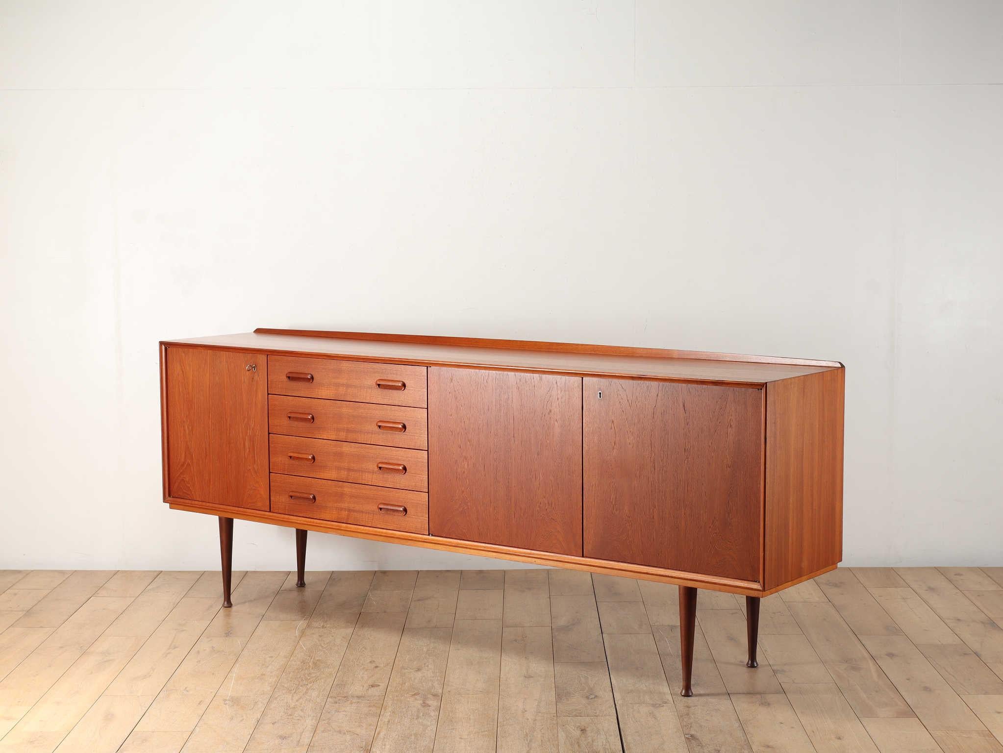 Mid-Century moderno Credenza italiana anni '60 in vendita