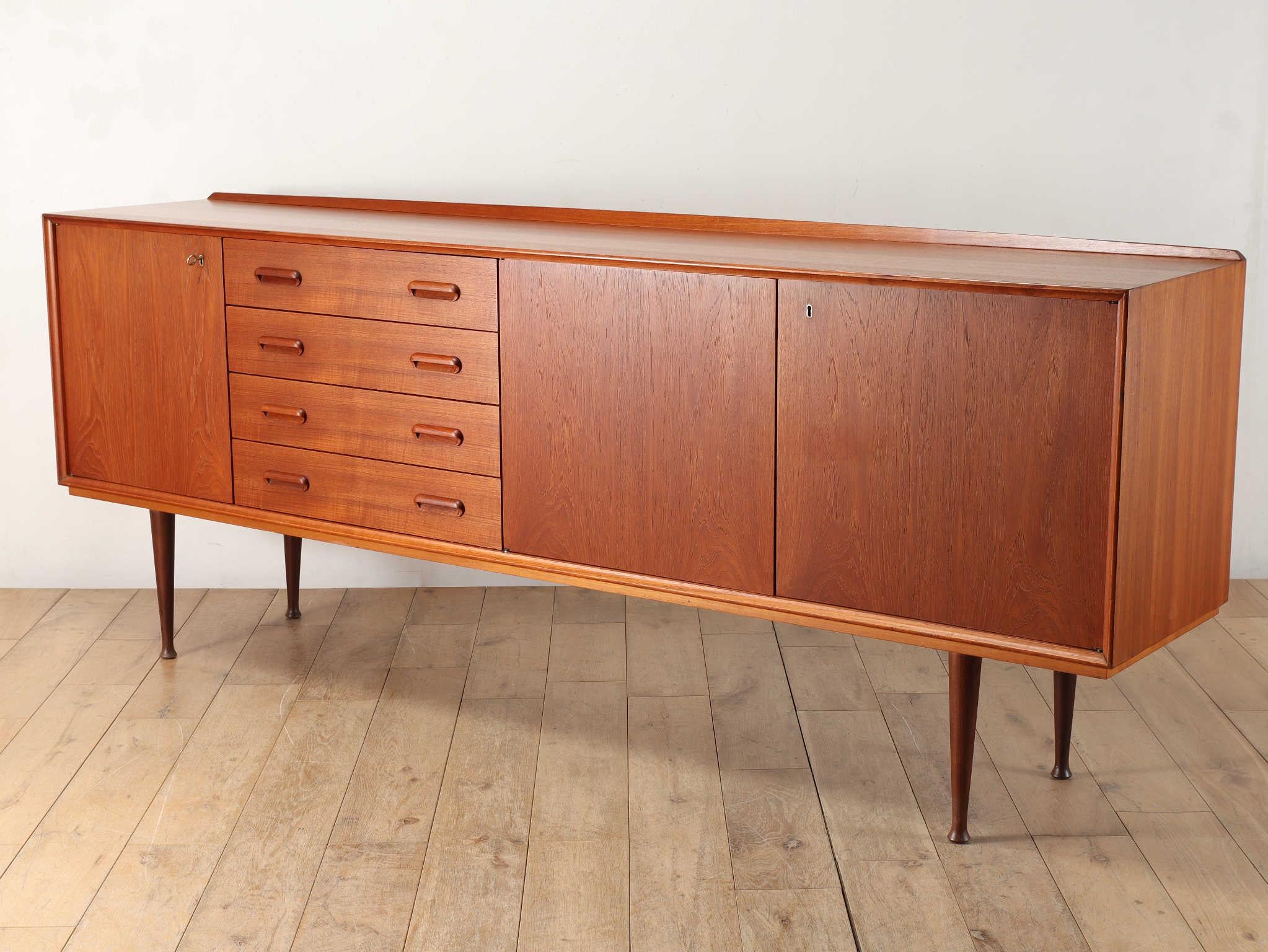 Italiano Credenza italiana anni '60 in vendita