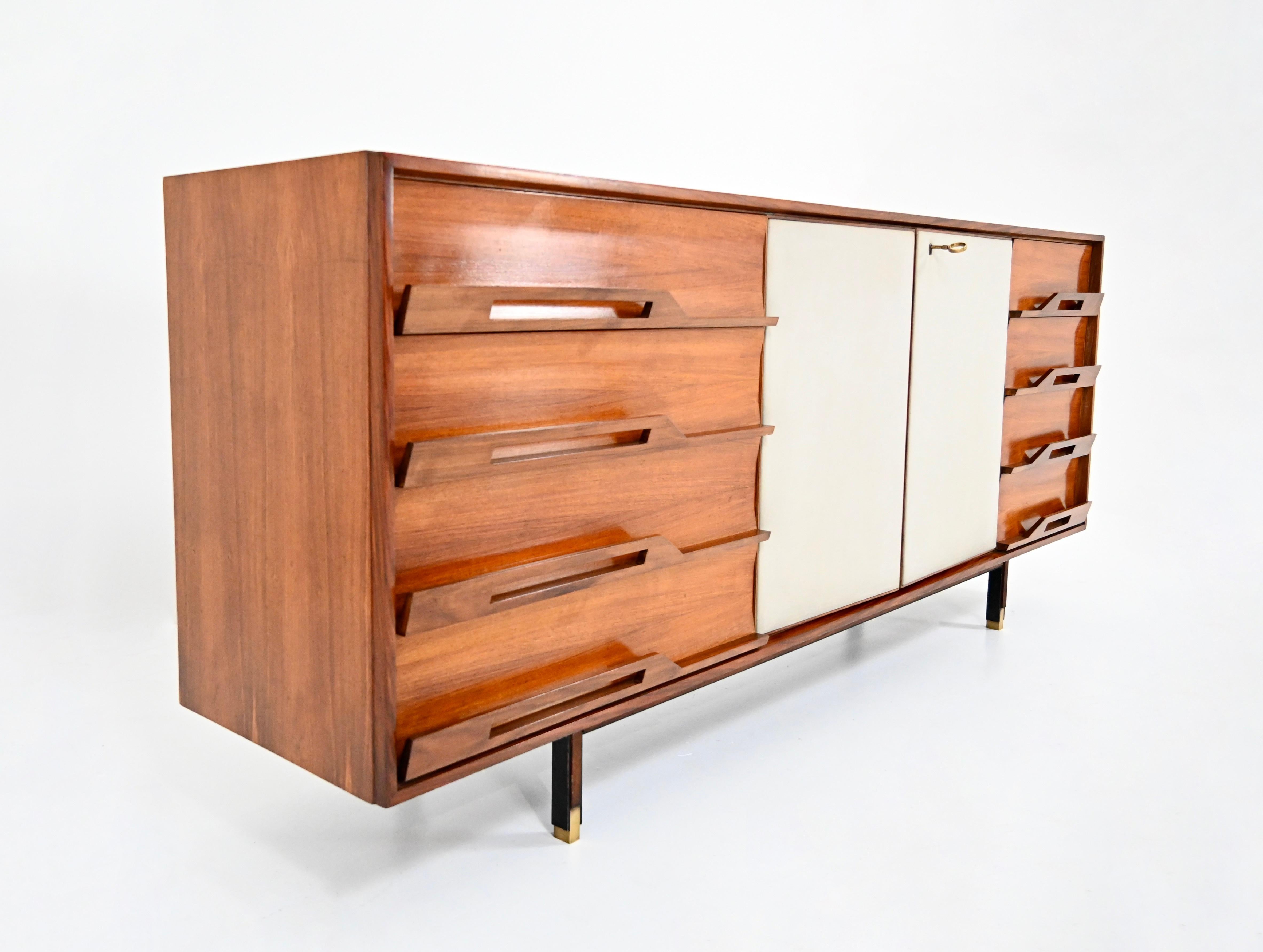 Italian Sideboard, 1970s Madera en venta