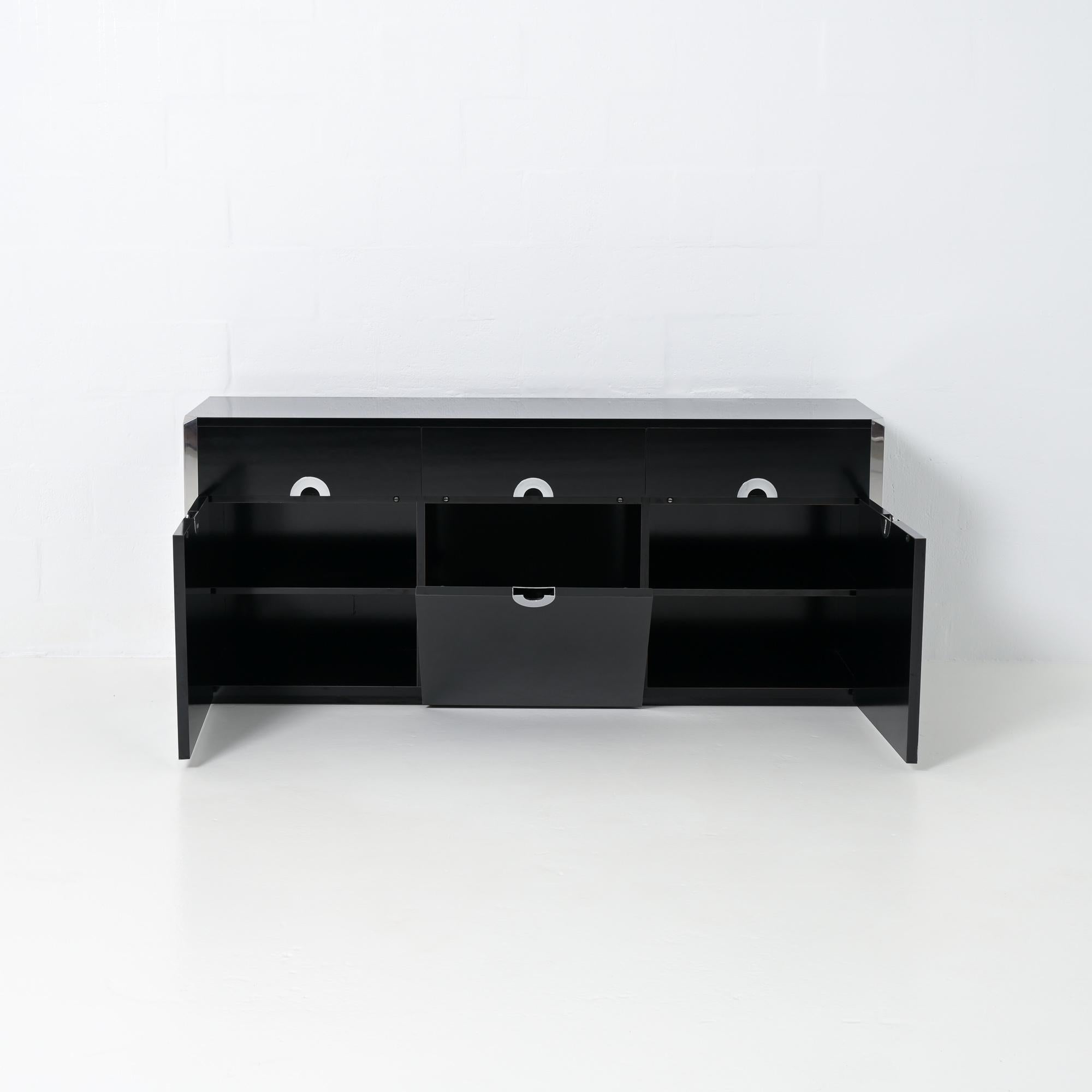 Italian Sideboard Alveo by Willy Rizzo for Mario Sabot In Good Condition For Sale In Vlimmeren, BE