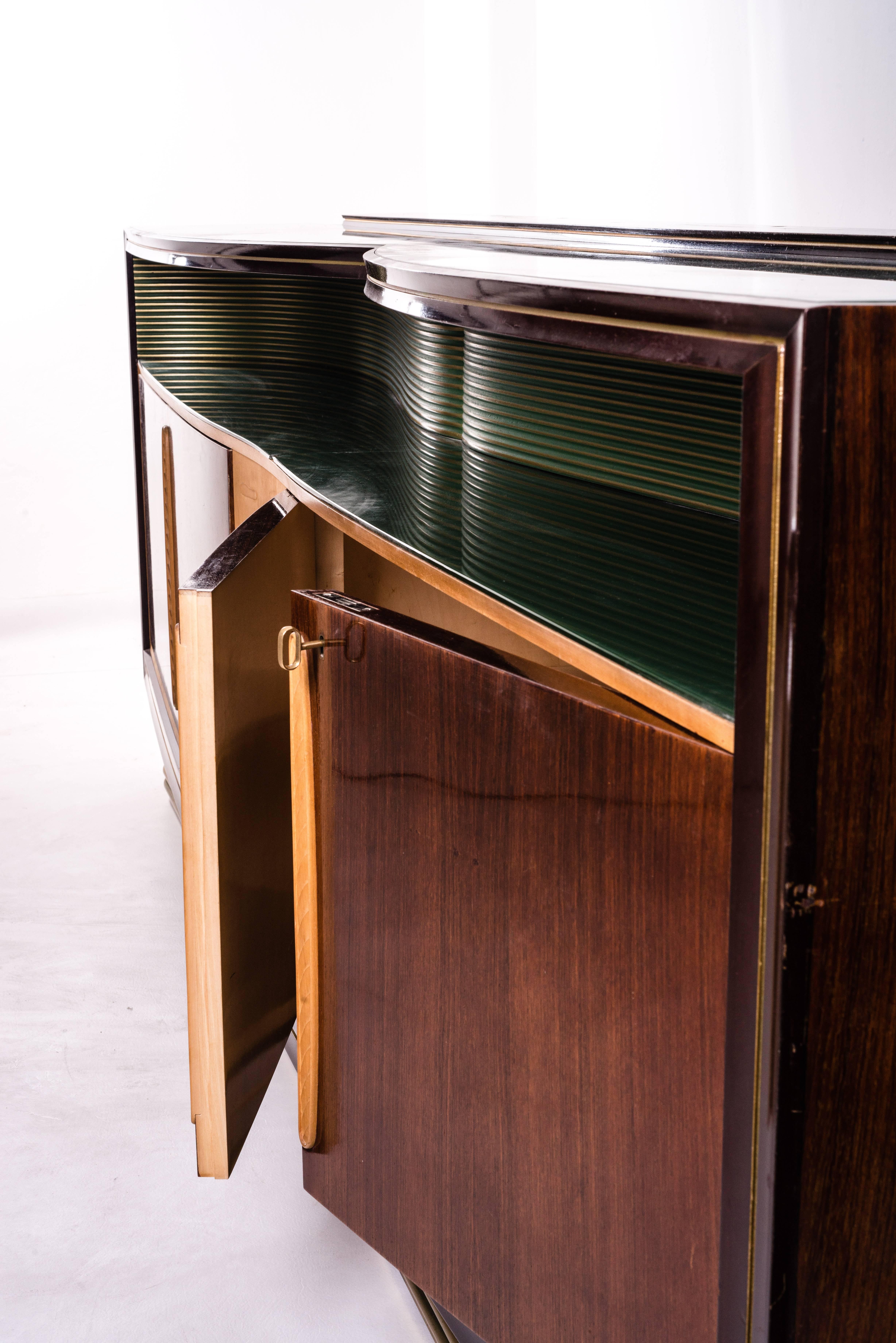 Mid-20th Century Italian Sideboard and Mirror by Vittorio Dassi, 1950s For Sale