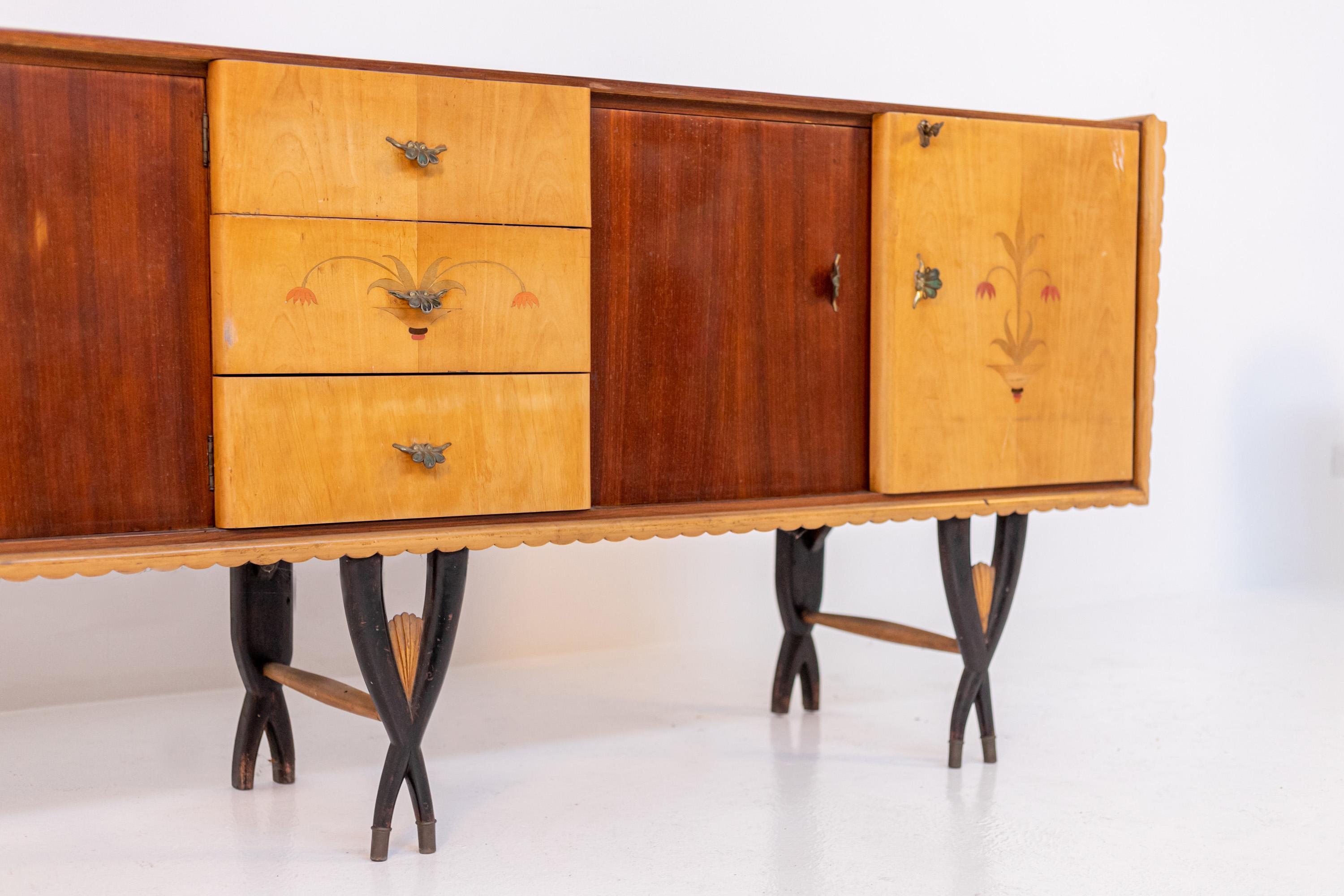 Mid-20th Century Italian Sideboard Attr. to Paolo Buffa in wood and brass For Sale