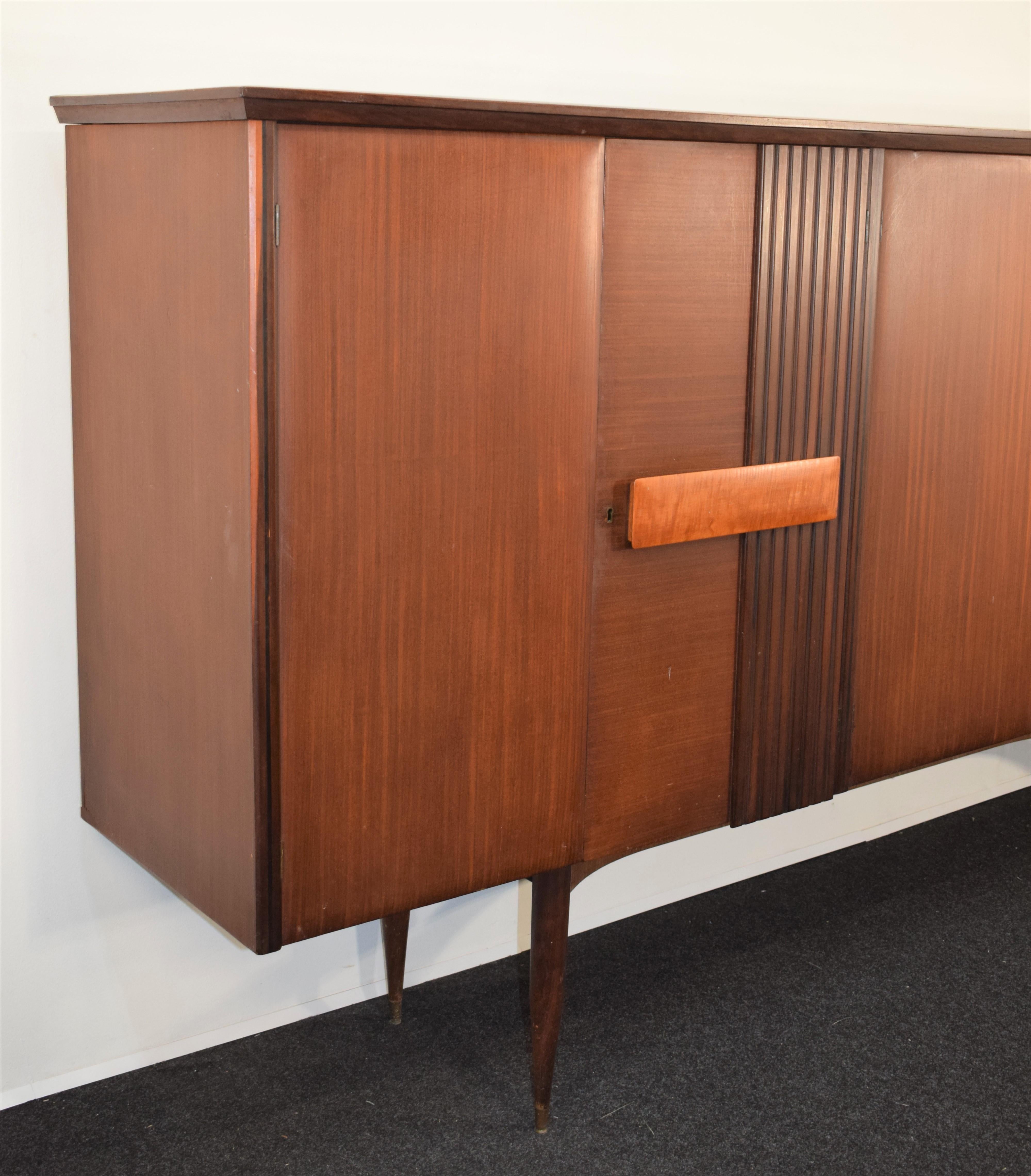 Mid-Century Modern Italian Sideboard by Cantù, 1960s For Sale