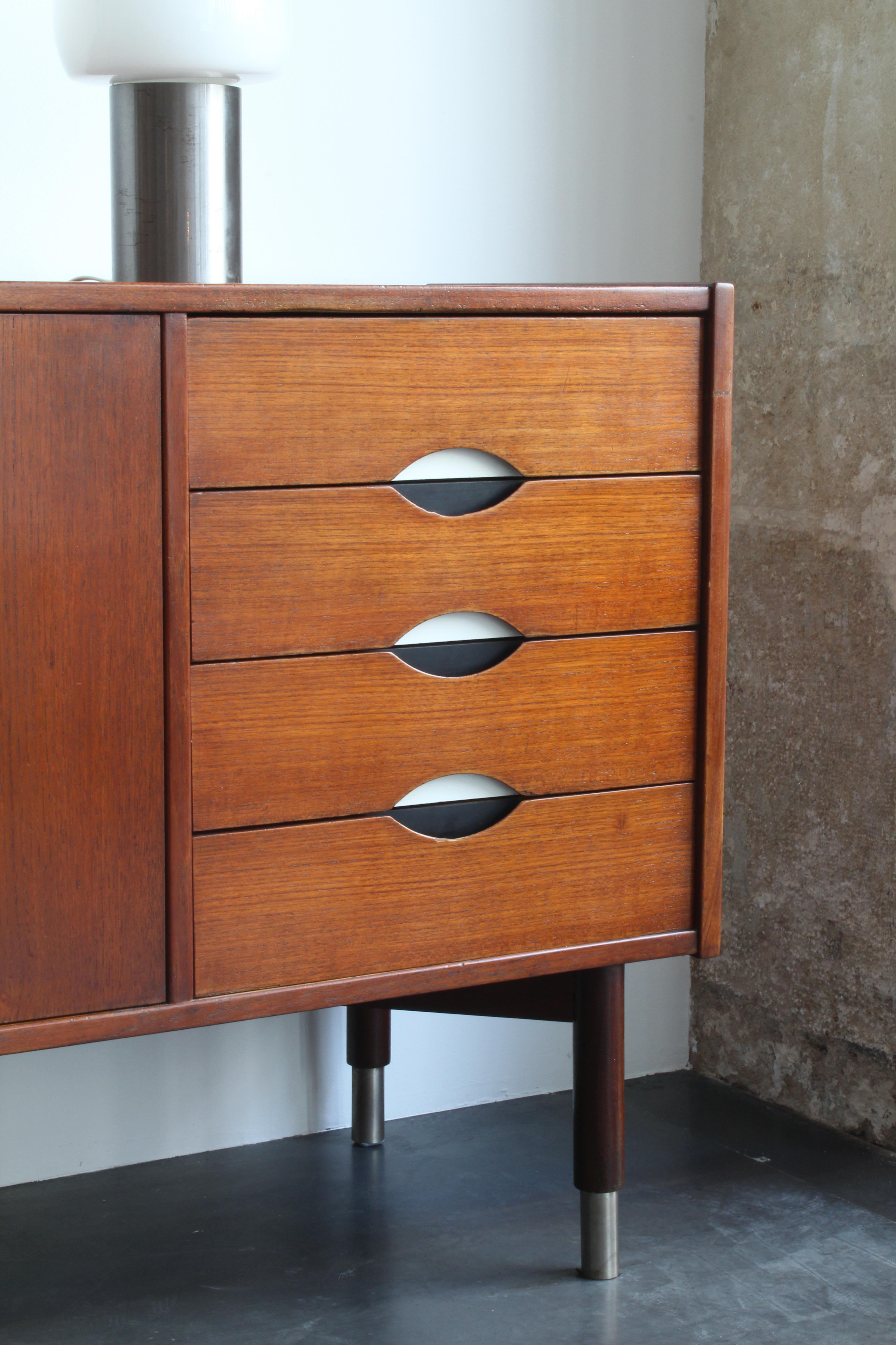 Mid-Century Modern Italian sideboard by Stildomus  1960s