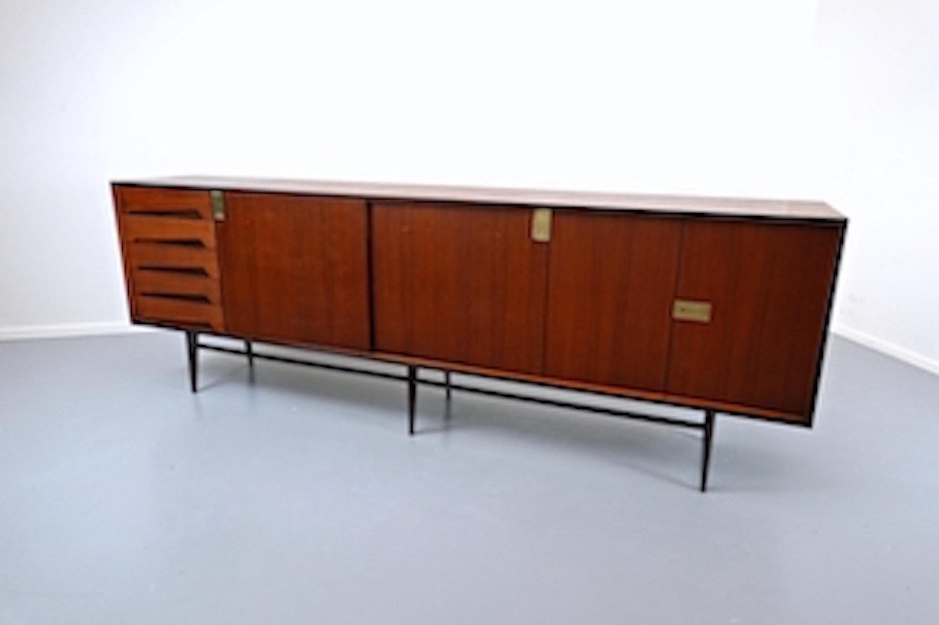 Italian Mid-Century Modern Sideboard by Vittorio Dassi, 1950s In Good Condition In Brussels, BE