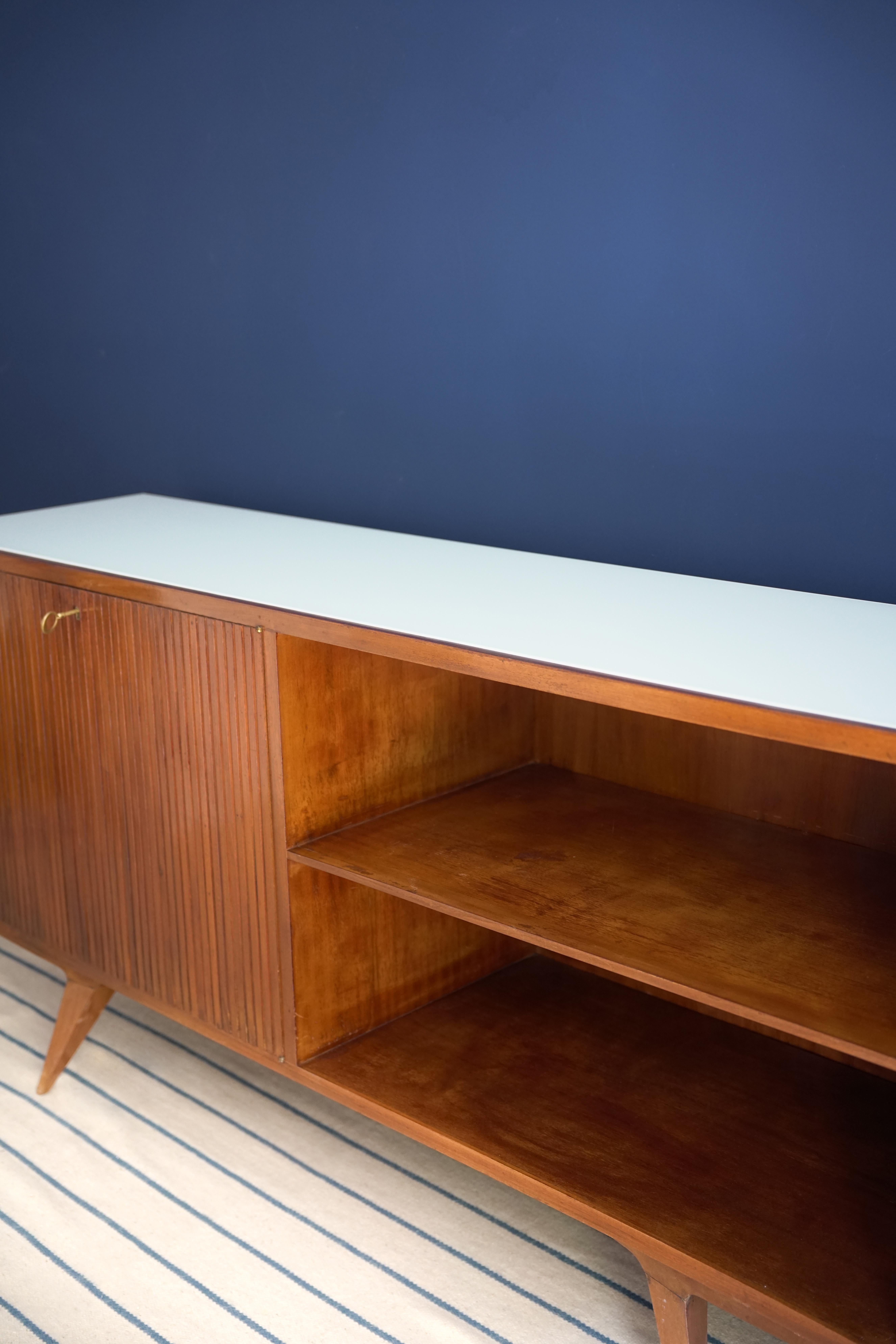 Italian Sideboard by Vittorio Dassi In Good Condition For Sale In MADRID, ES