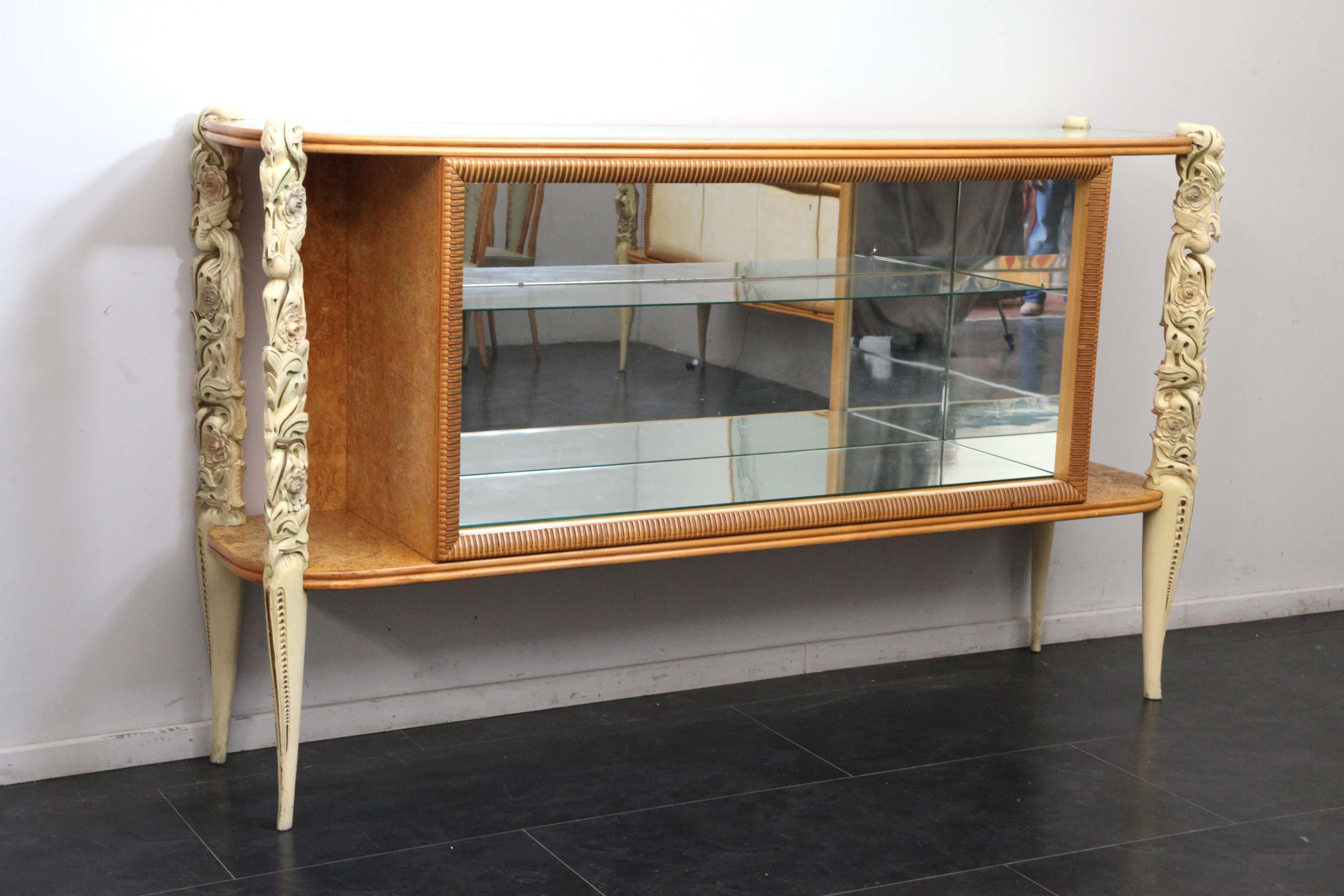 Display case designed with a shelf, missing closing glass, and La Permanente Cantù display case.